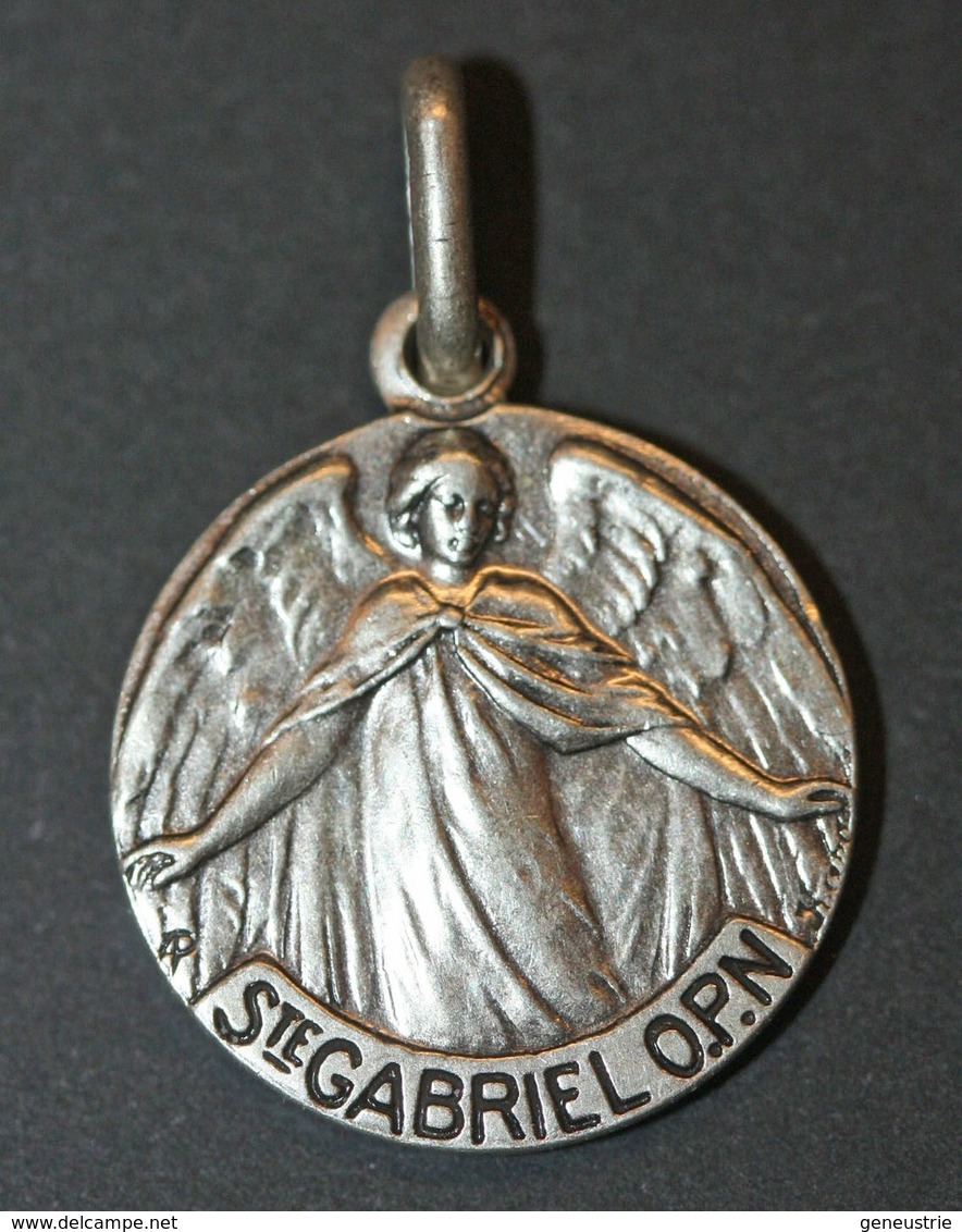 Beau Pendentif Médaille Religieuse Uniface "Saint Gabriel" Religious Pendant - Religion & Esotérisme