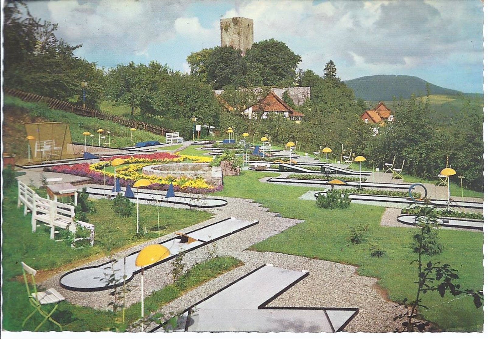 19200- 70 - Greene Eingemeindet In Kreiensen -  Burggaststätte  M Blick Auf Kleingolf Anlage Und Burg - Sonstige & Ohne Zuordnung