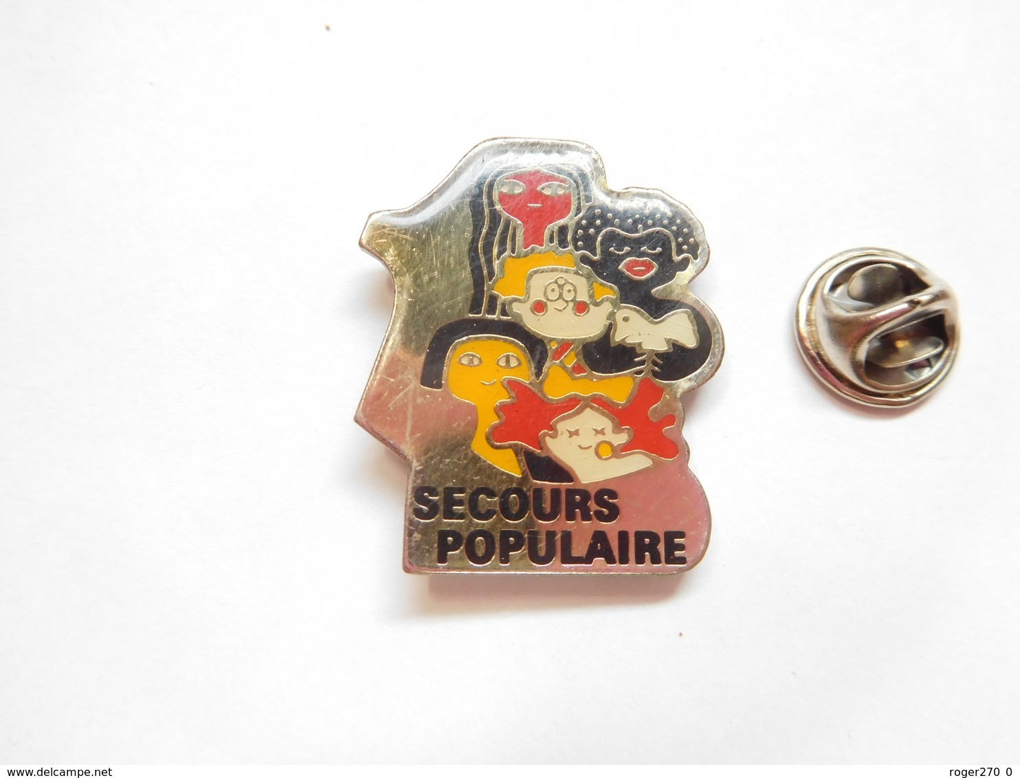 Beau Pin's , Association Secours Populaire - Vereinswesen