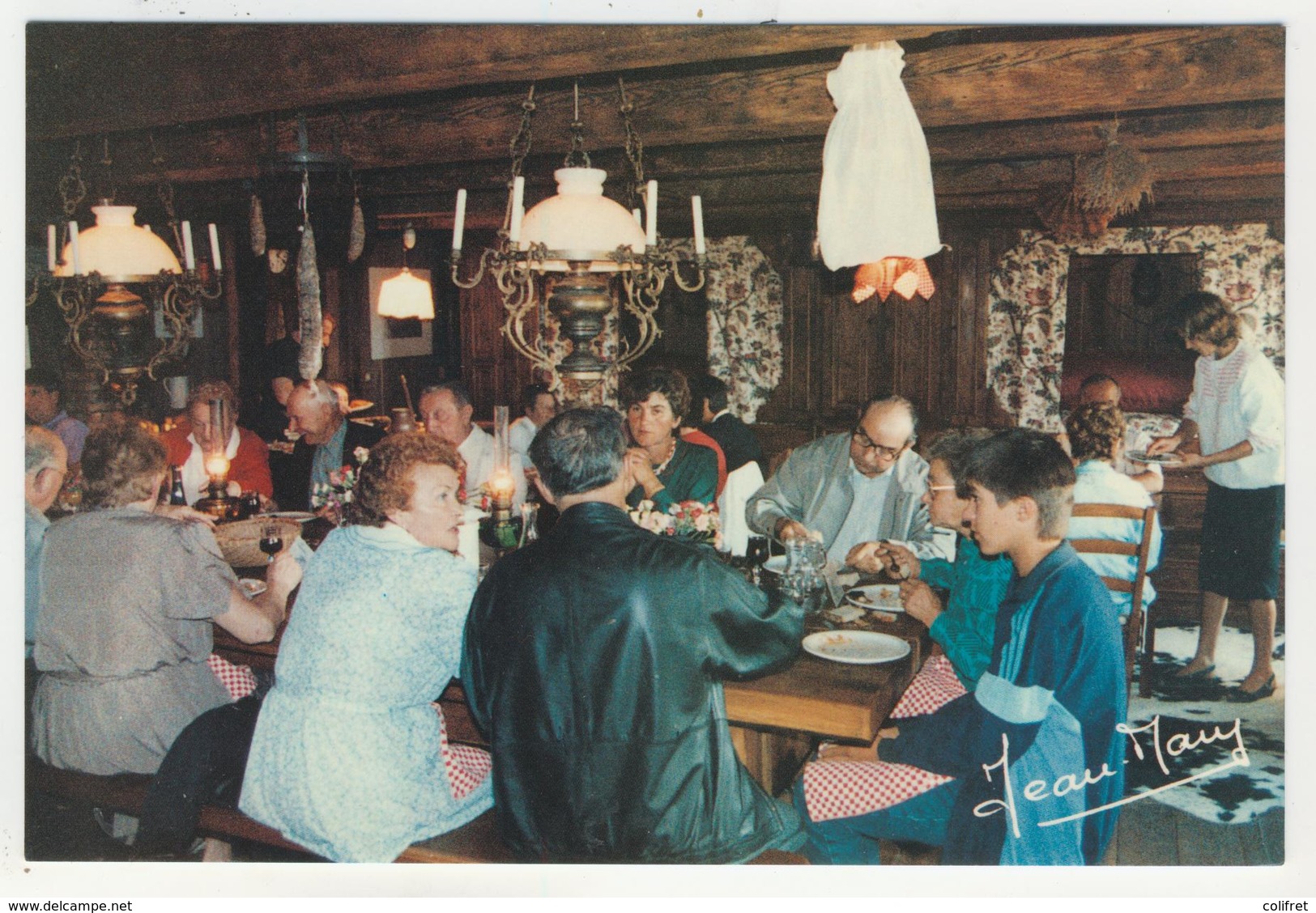 15 - Condat-en-Feniers       "Ché Marissou"      Intérieur De L'Auberge - Condat