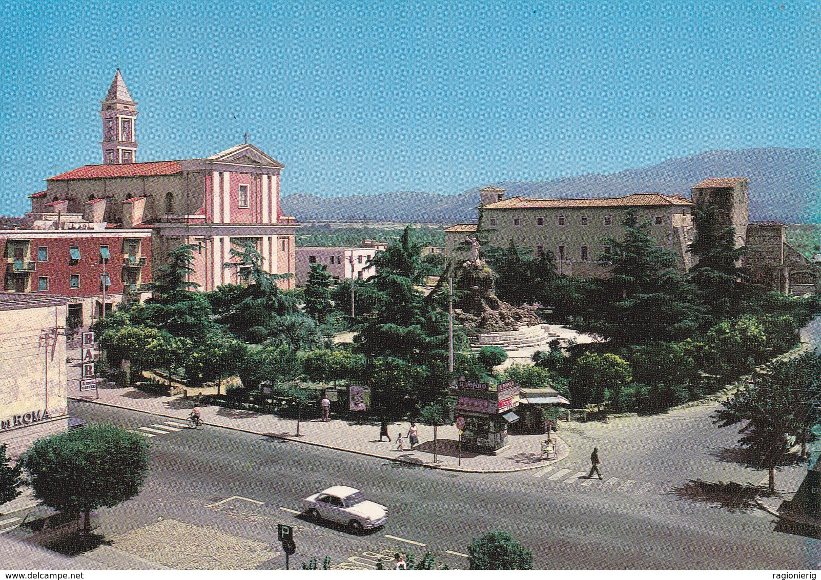 LATINA - Cisterna Di Latina - Piazza 19 Marzo - Bar - Edicola Dei Giornali - Auto - Banco Di Roma - 1981 - Latina