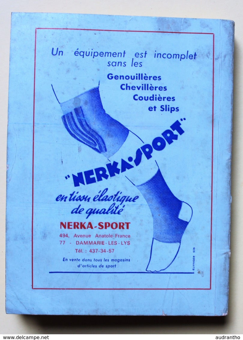 Football FFF Annuaire 1969 1970 ASSE Saint Etienne Larqué Jacquet OM Djorkaeff Pierrots de Strasbourg Nimes