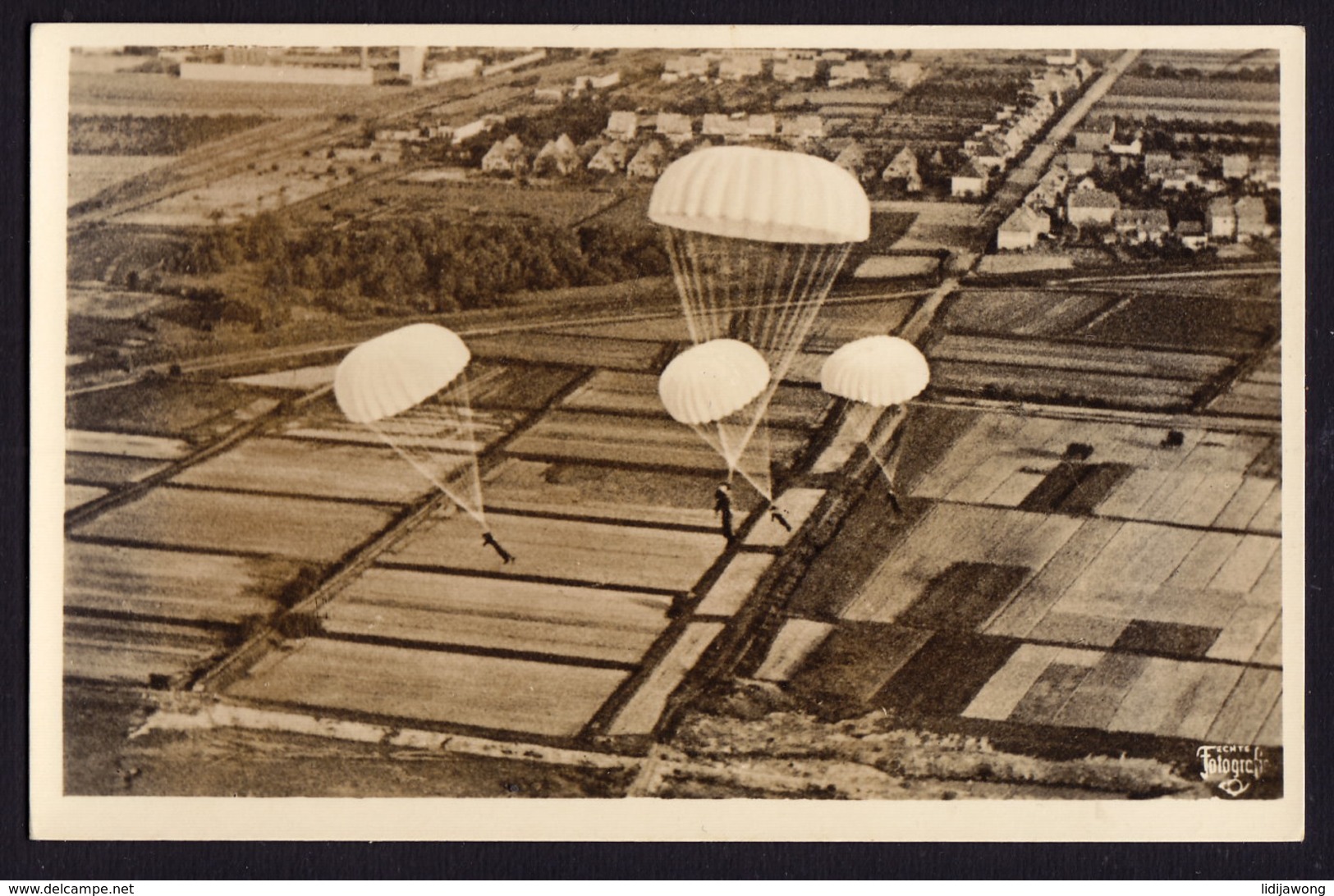 UNSERE LUFTWAFFE - PARACHUTT PARATROOPER NAZI GERMAN OLD POSTCARD (see Sales Conditions) - Parachutespringen