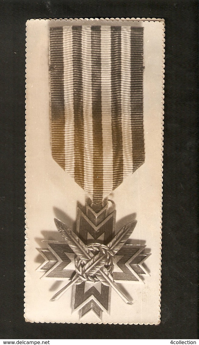 K Old 2 Photos Latvia Latvian Award Badge Order Medal Cross 1919 - Photographs