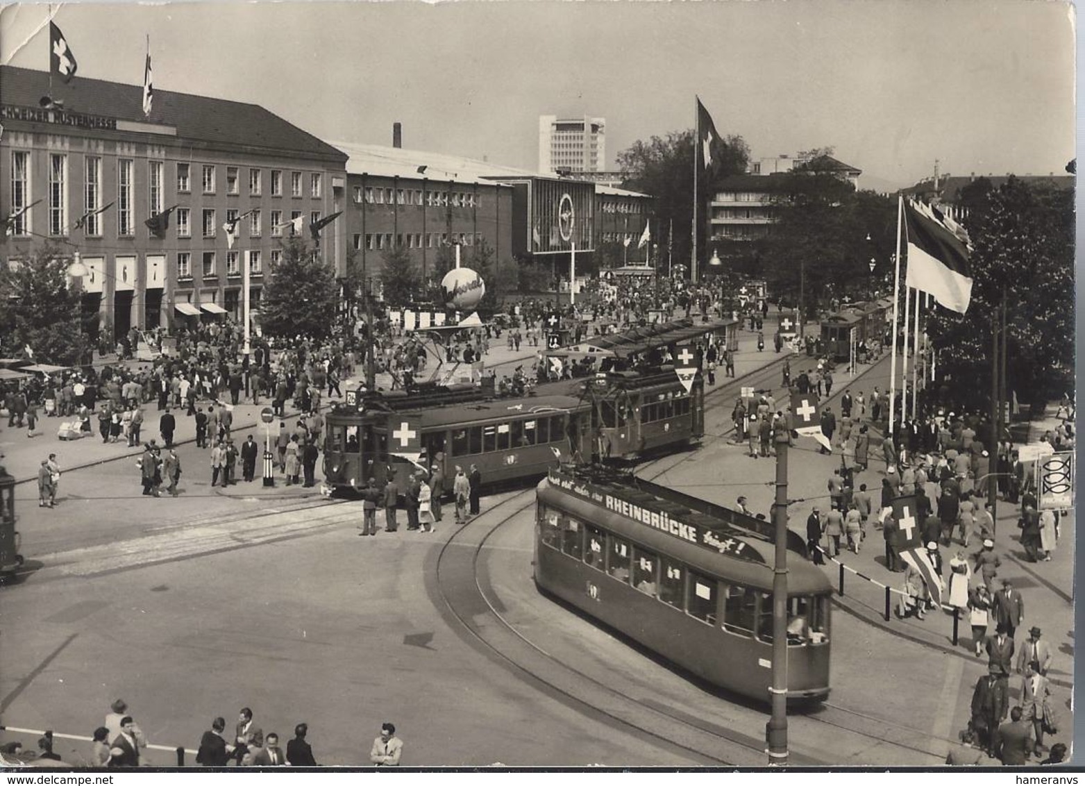 Schweizer Mustermesse Basel - Vorplatz Und Eingang Hallen - Autobus - Tram - H4886 - Basilea