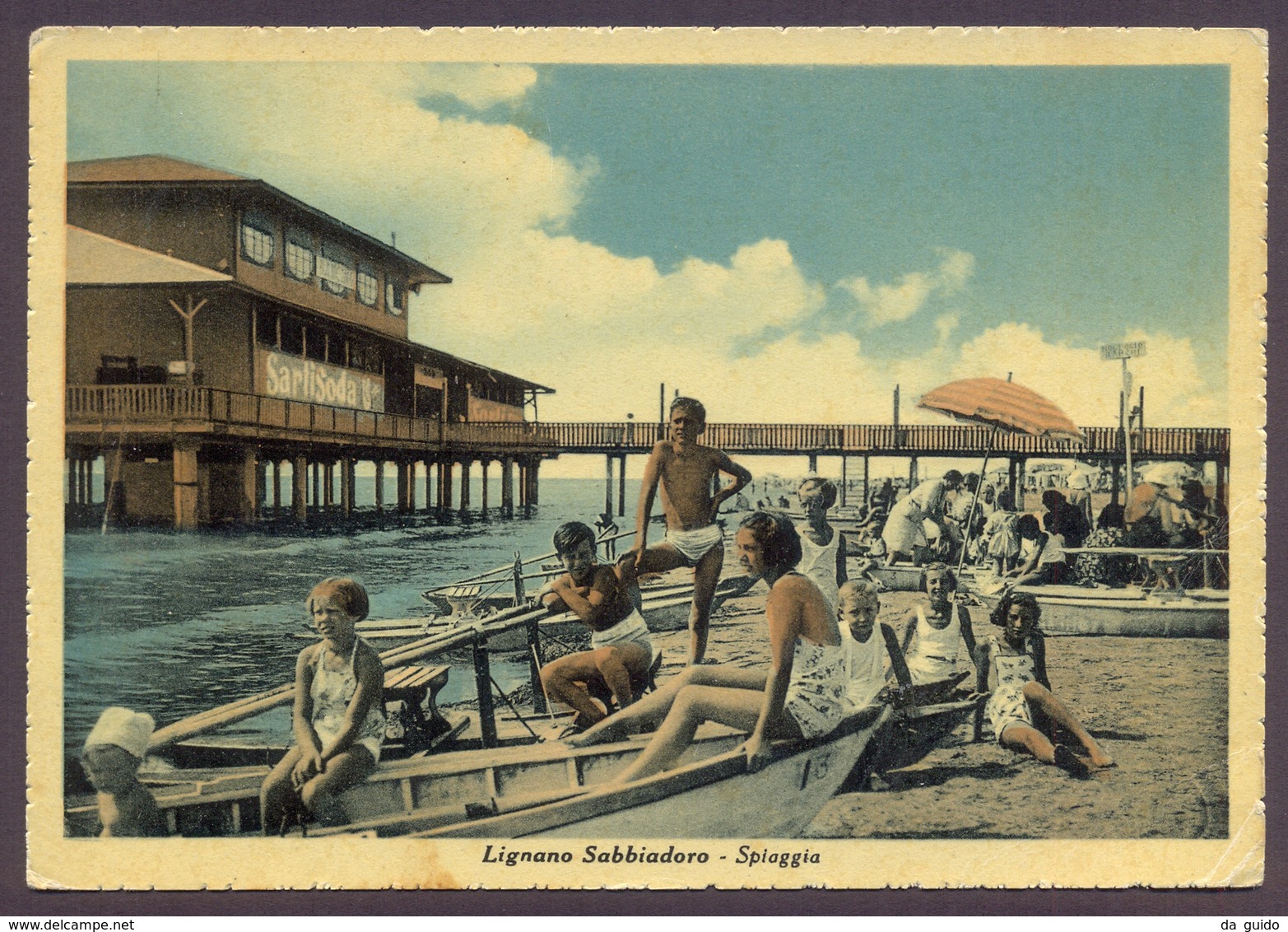 LIGNANO SABBIADORO, Spiaggia - Viaggiata 1950 - Negativo Bianco E Nero Colorato A Mano - Altri & Non Classificati