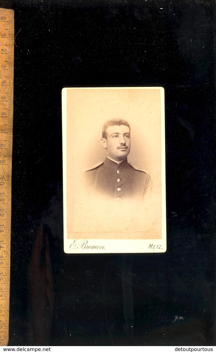 Photographie CDV : Militaire Soldat Allemand /  Atelier Photographe Photograph E BREMEN Gartenstr. METZ - Guerre, Militaire