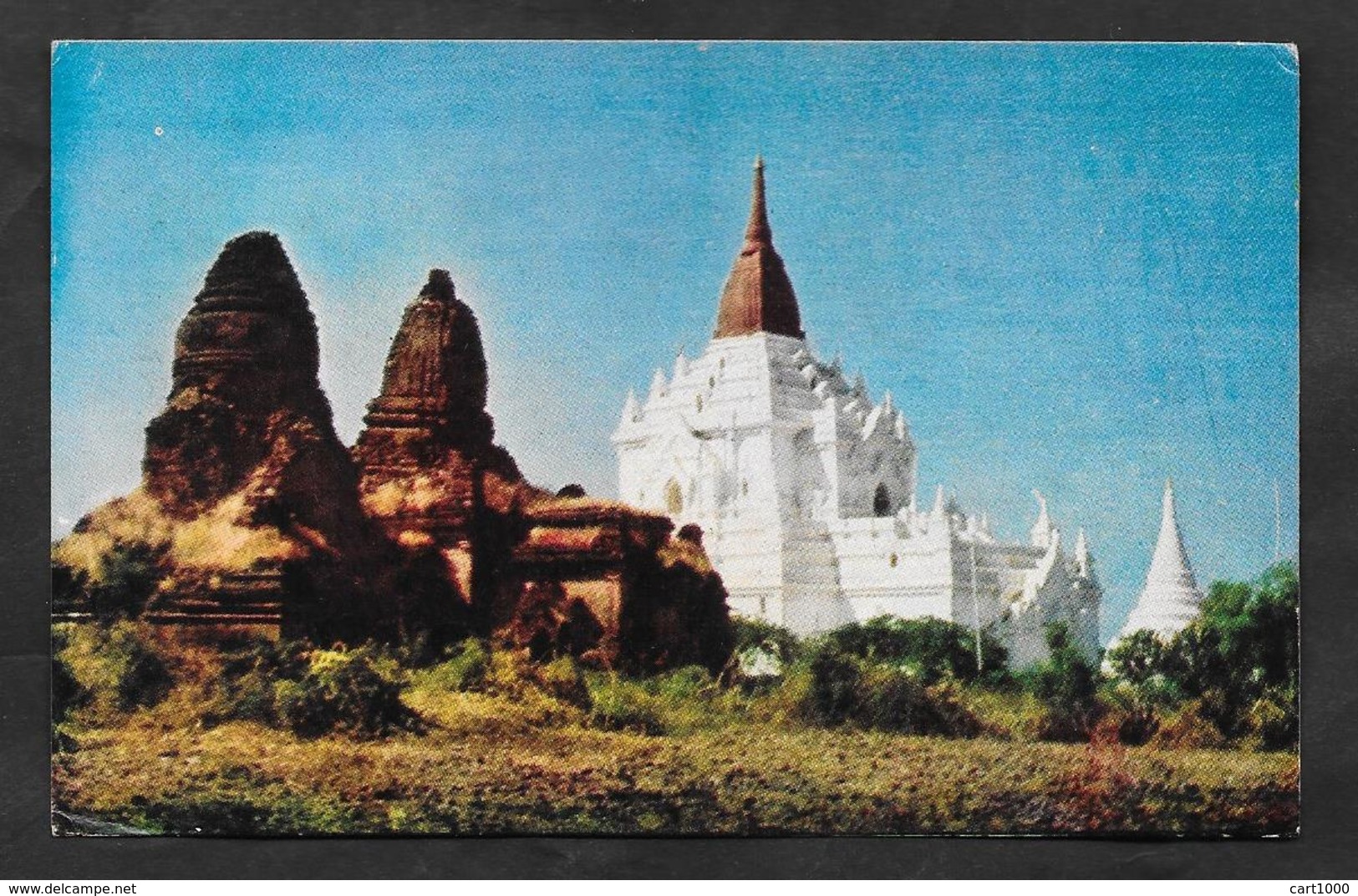 BURMA BIRMANIA MYANMAR THE GAWDAWPALIN TEMPLE BESIDE ITS NEIGHBOURS IN RUINS. PAGAN 1978 - Myanmar (Burma)