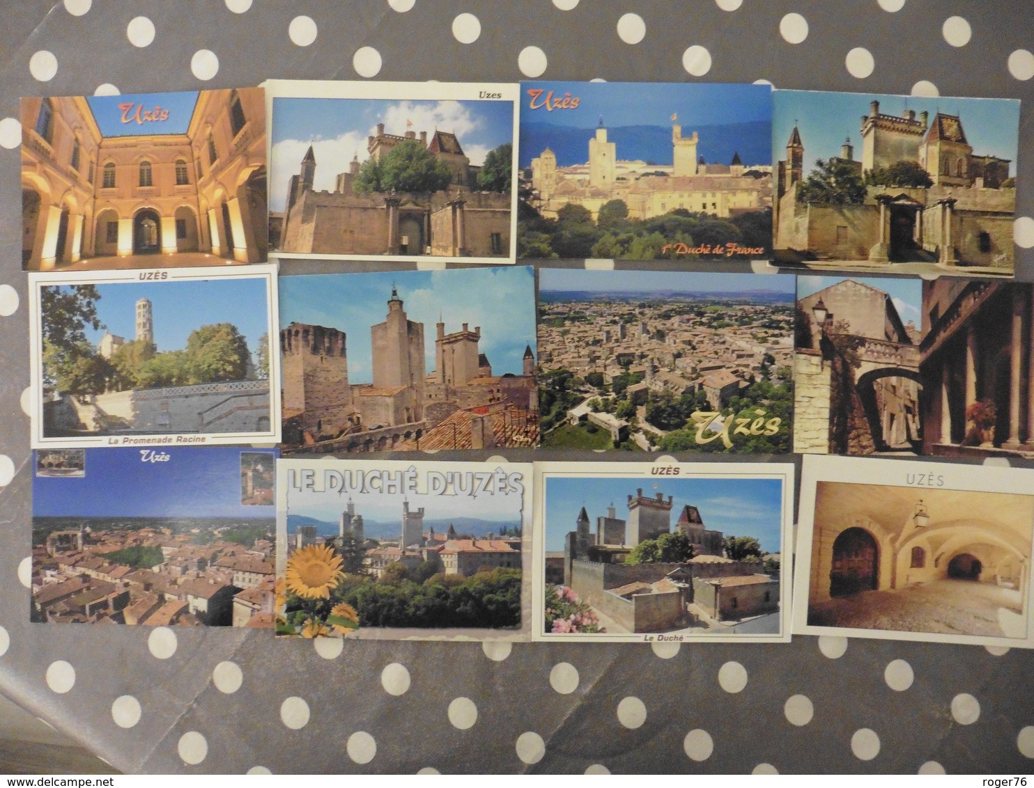 LOT   DE   23  CARTES POSTALES  NEUVES  DE    UZES (30) - 5 - 99 Cartes