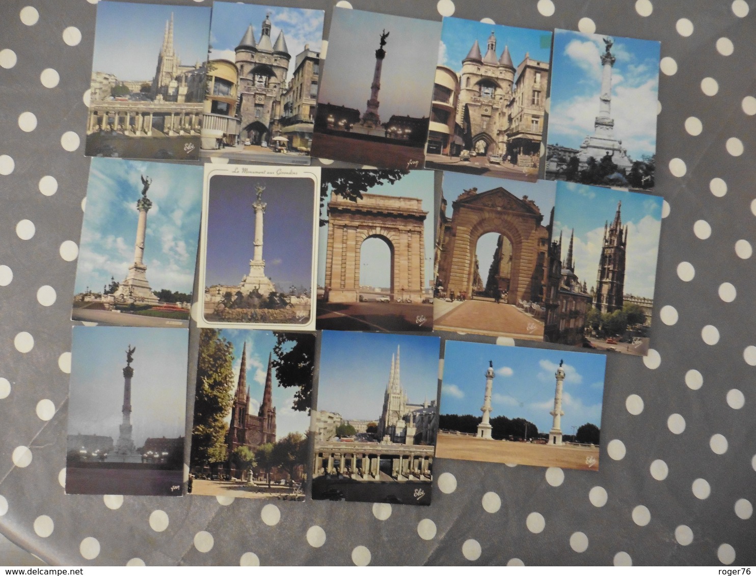 LOT   DE  80 CARTES POSTALES  NEUVES   DE  BORDEAUX - 5 - 99 Cartes