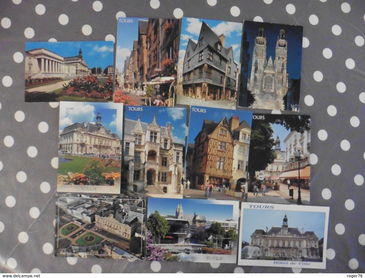 LOT  DE 23  CARTES POSTALES  NEUVES   DE   TOURS - 5 - 99 Cartes