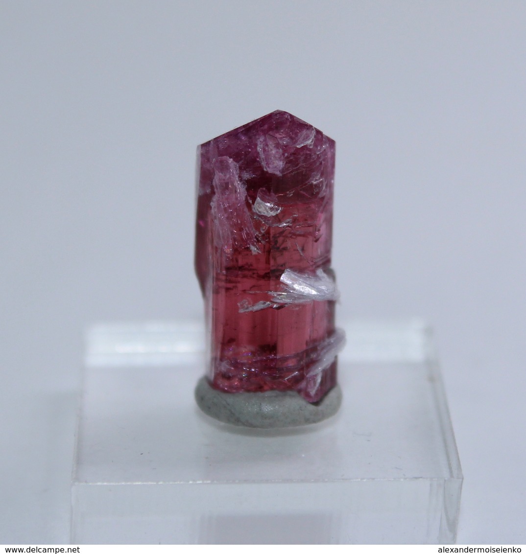 7.3 cts Pink Tourmaline Crystal w/ Natural Termination, Lepidolite. Russia