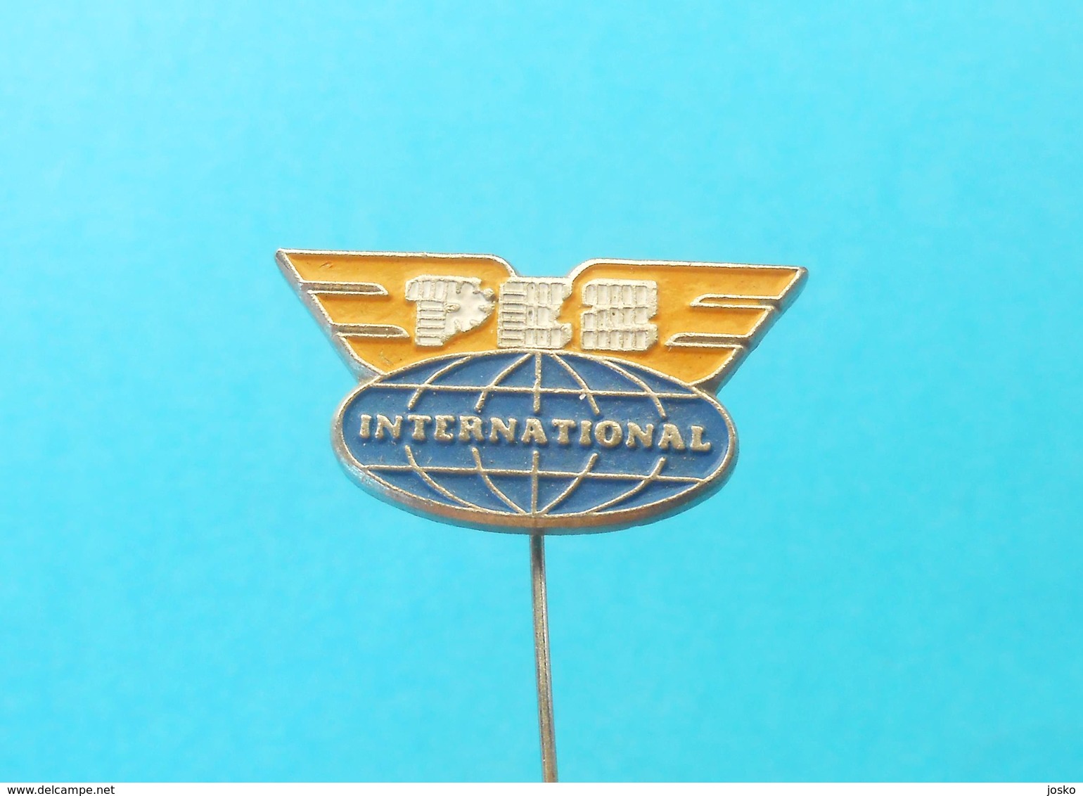 PEZ CLUB INTERNATIONAL ... Yugoslavian Nice Old And Rare Pin Badge * Abzeichen Anstecknadel Spilla Distintivo - Pez