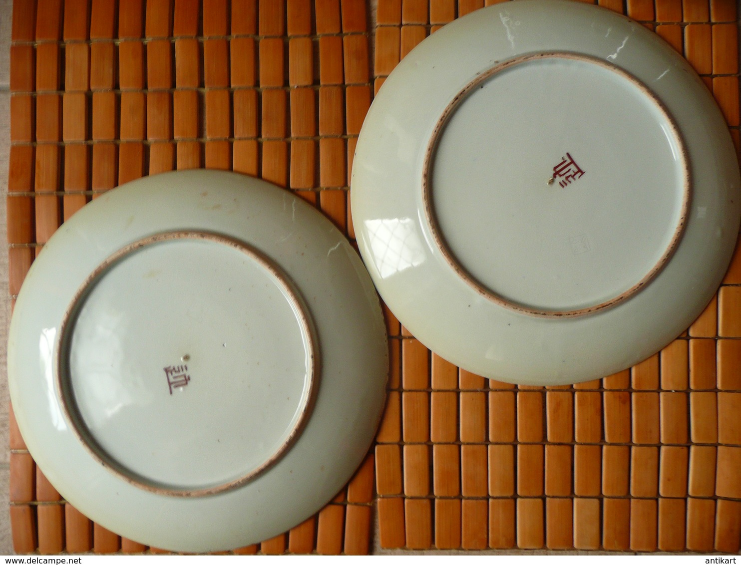 IMARI JAPON 1910-1920 -  ヤマトク Yamatoku Paire Plat 31 Cm Au Couple Mint - Art Asiatique