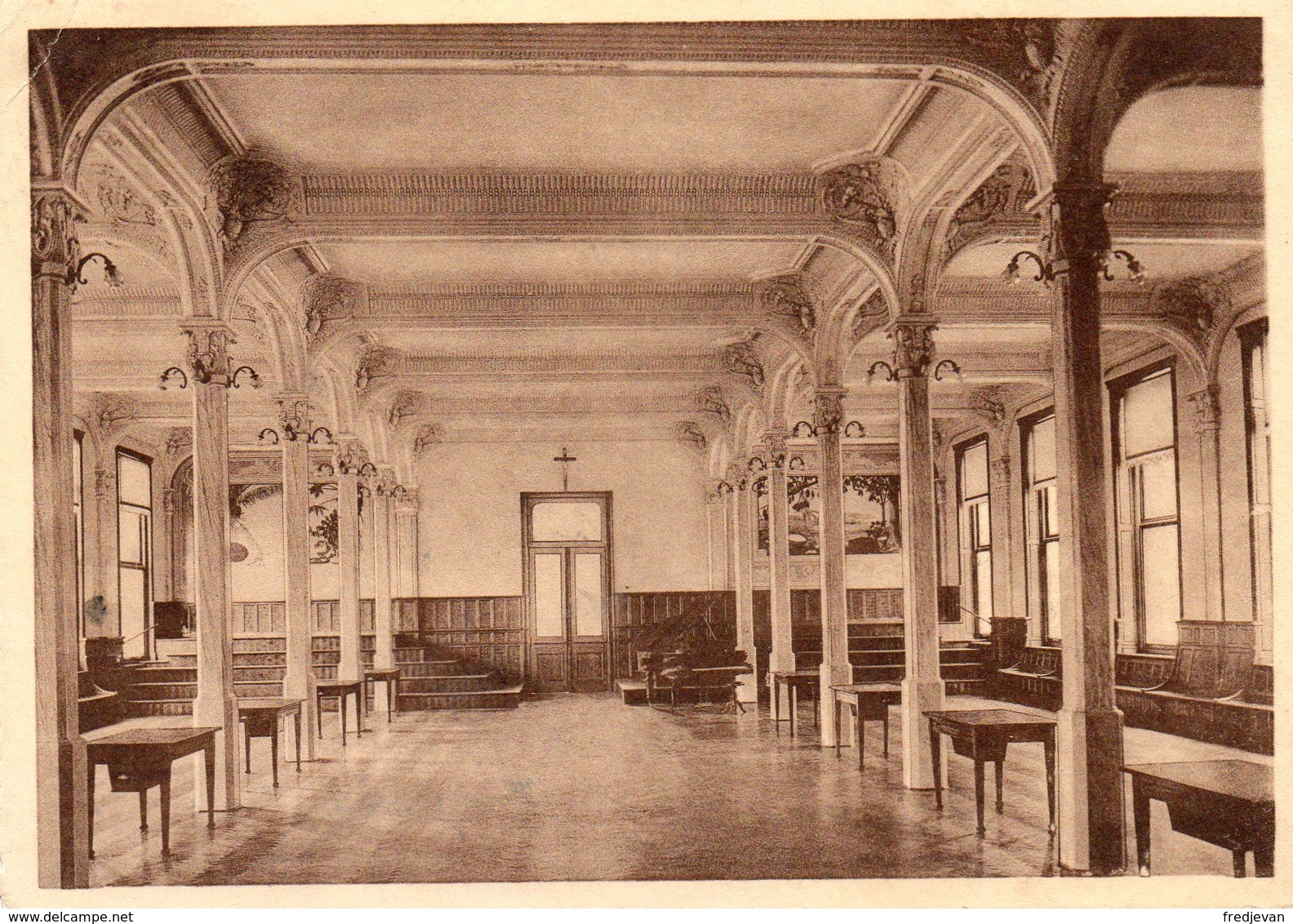 INSTITUT DES URSULINES WAVRE NOTRE DAME INSTITUUT DER URSULINEN ONZE LIEVE VROUW WAVER SALLE DU CONGO ZAAL - Sint-Katelijne-Waver