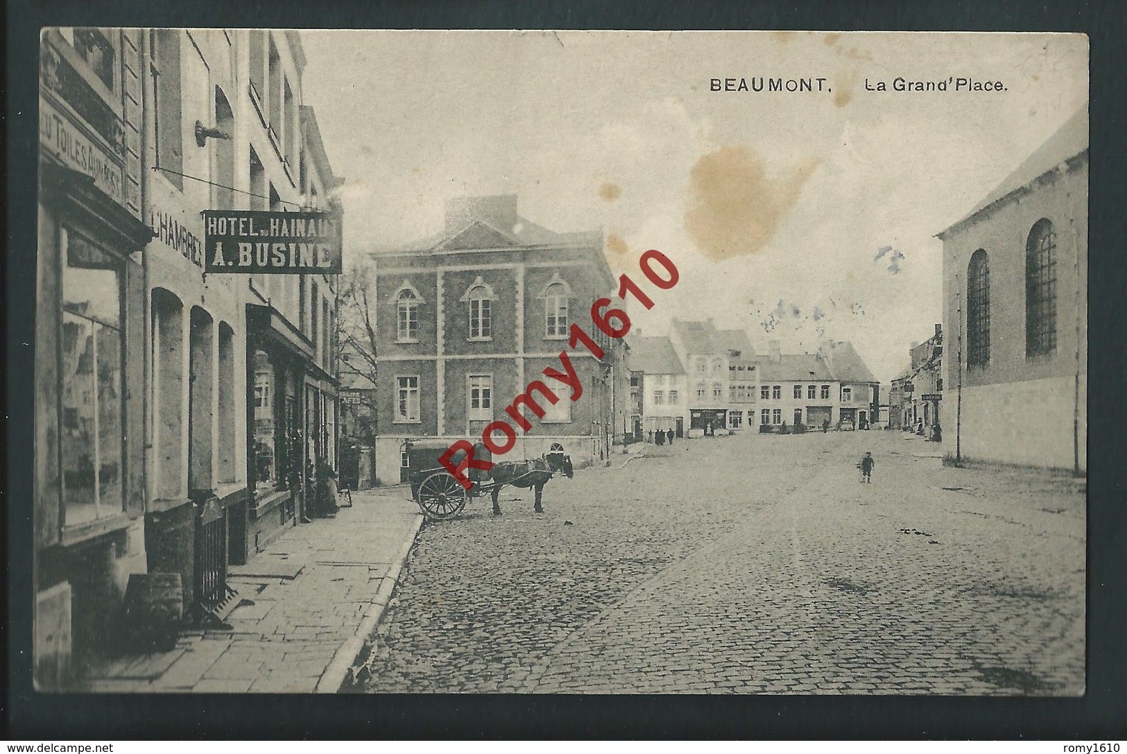 BEAUMONT. La Grand'Place. Hôtel Du Hainaut, Attelage. - Beaumont