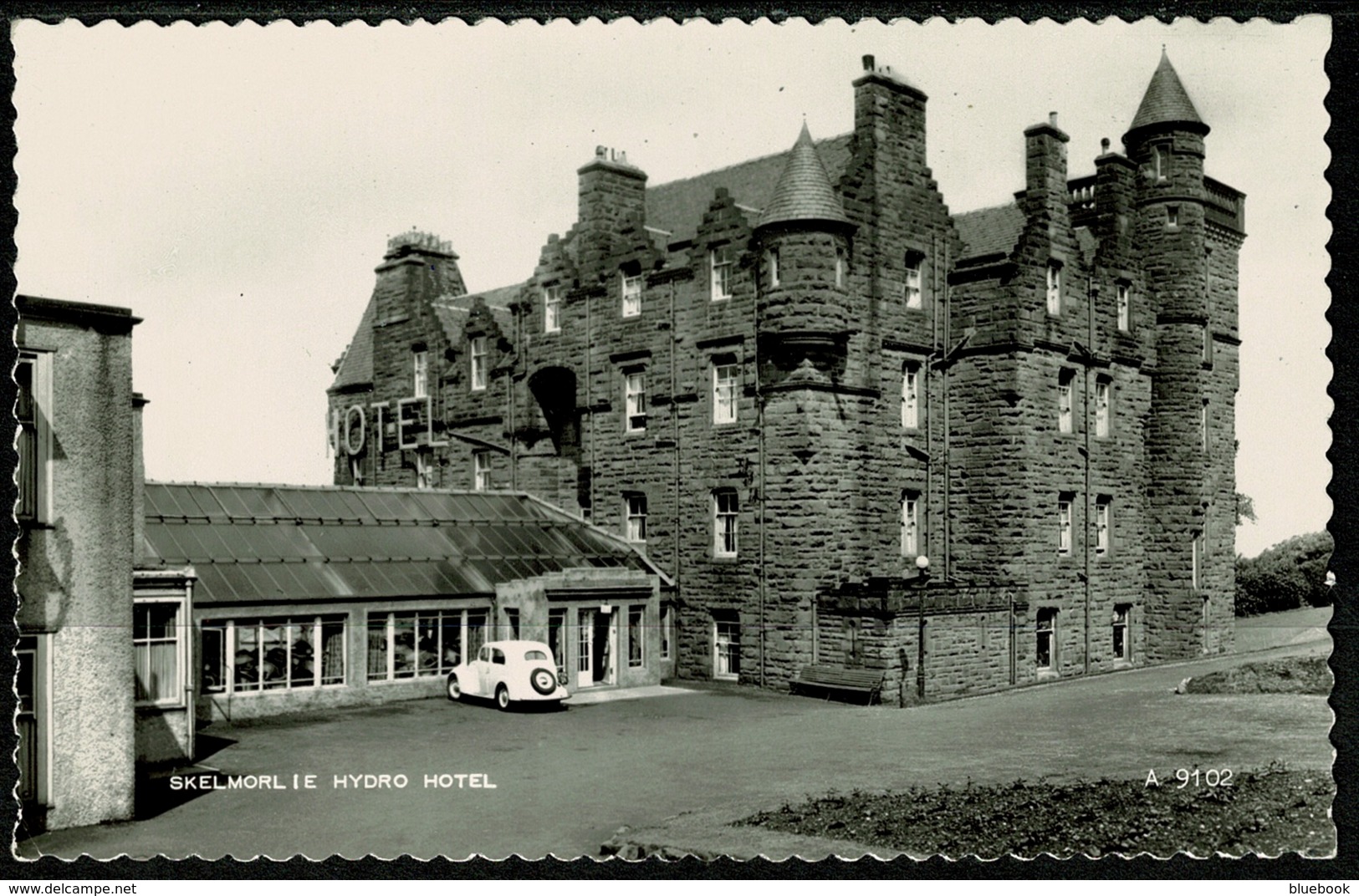 Ref 1246 - Real Photo Postcard - Car At Skelmorlie Hydro Hotel - Ayrshire Scotland - Ayrshire