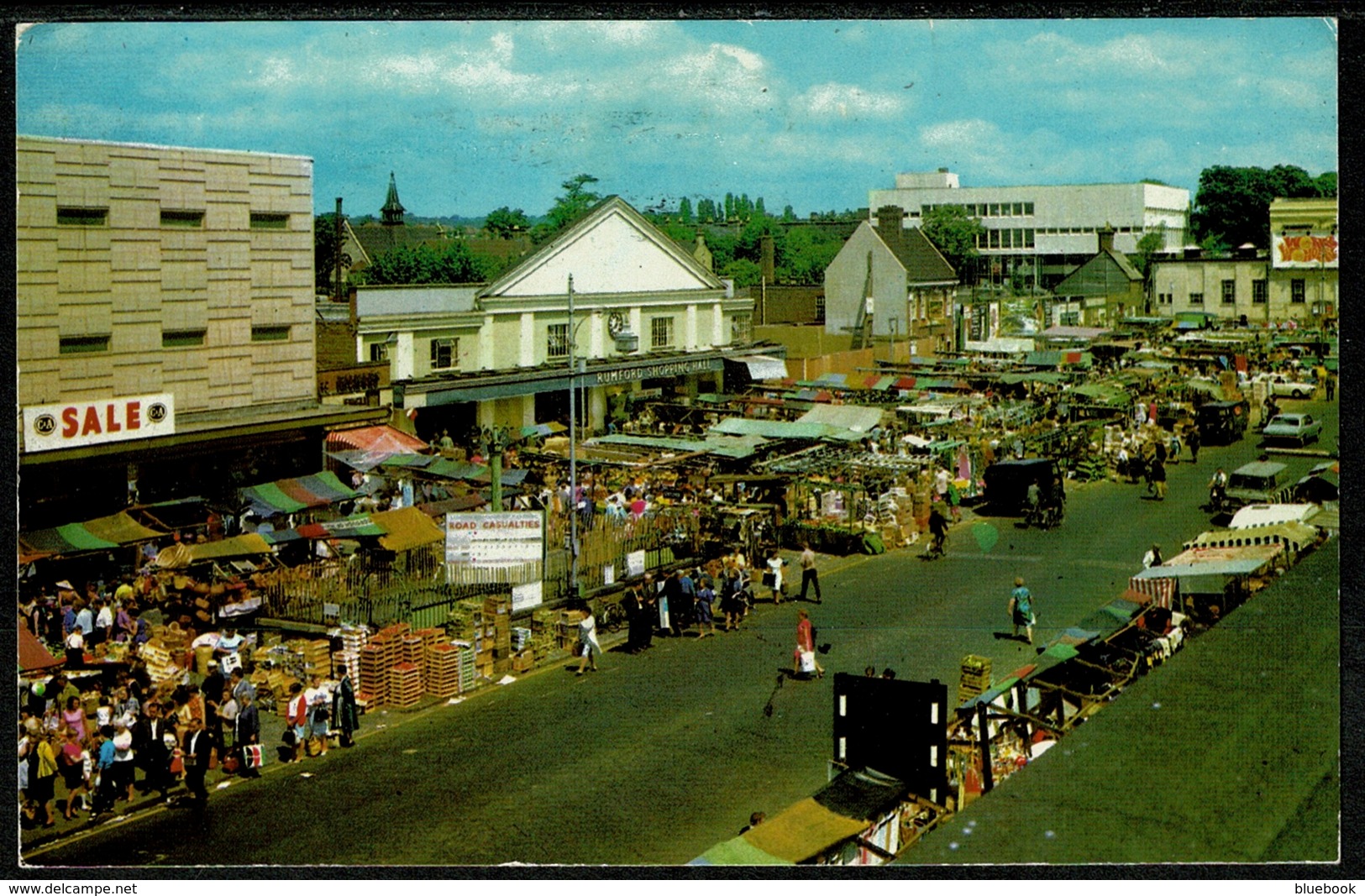 Ref 1246 - 1979 Postcard - Market Day - The Market Romford Essex - South Woodham Slogan - Autres & Non Classés