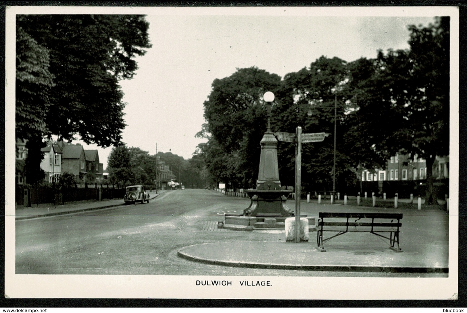 Ref 1247 - 1949 Real Photo Postcard - Dulwich Village & Finger Signpost - London - London Suburbs