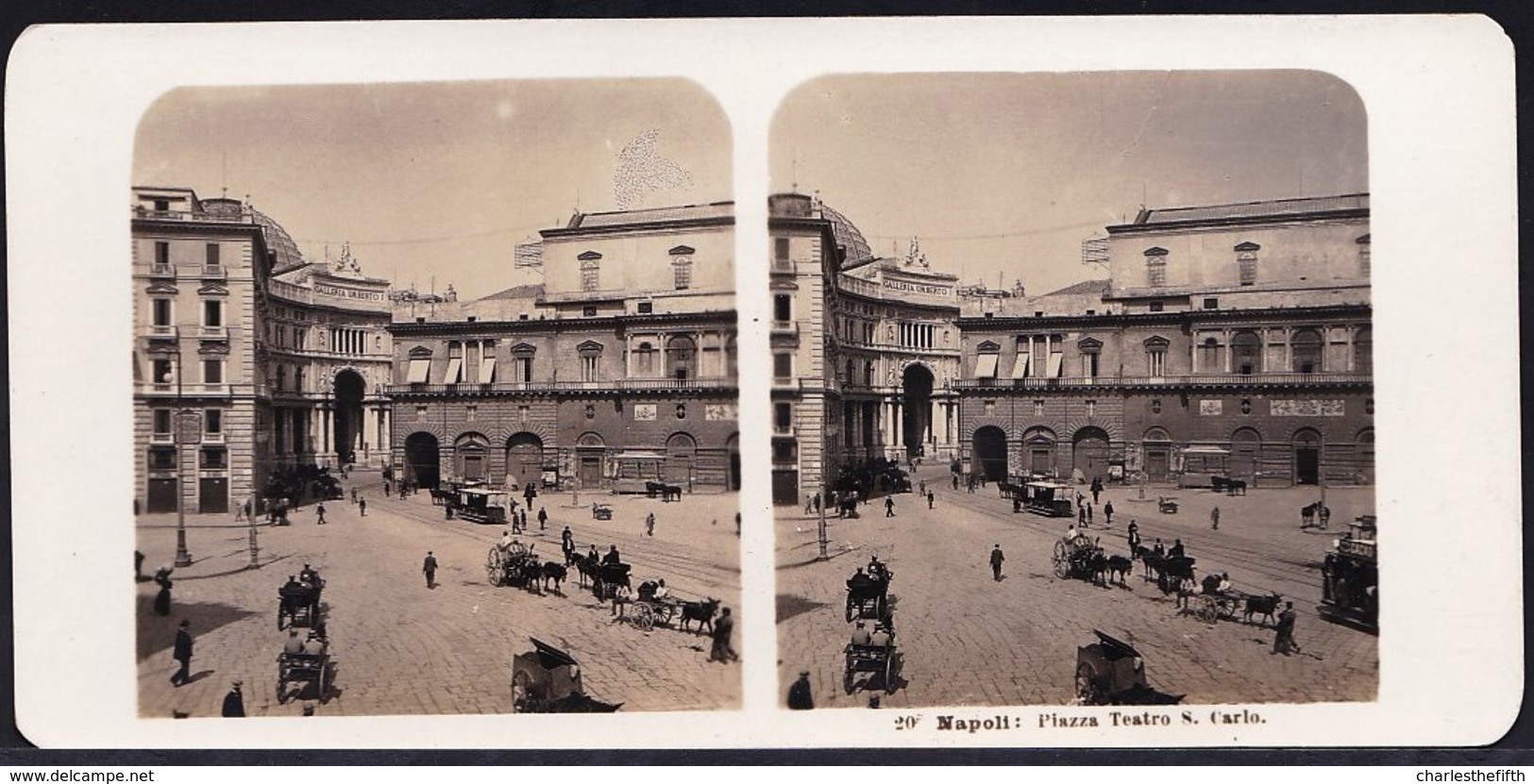 1906 VECCHIA FOTO STEREO ITALIA - CAMPANIA - ** NAPOLI ; PIAZZA TEATRO S. CARLO ** RARE - Photos Stéréoscopiques