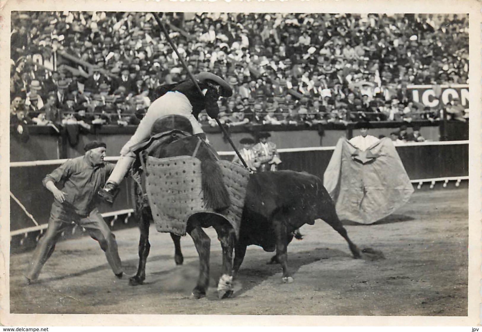 PHOTO CORRIDA ORIGINALE - TAUREAUMACHIE : UN PUYAZO - Altri & Non Classificati