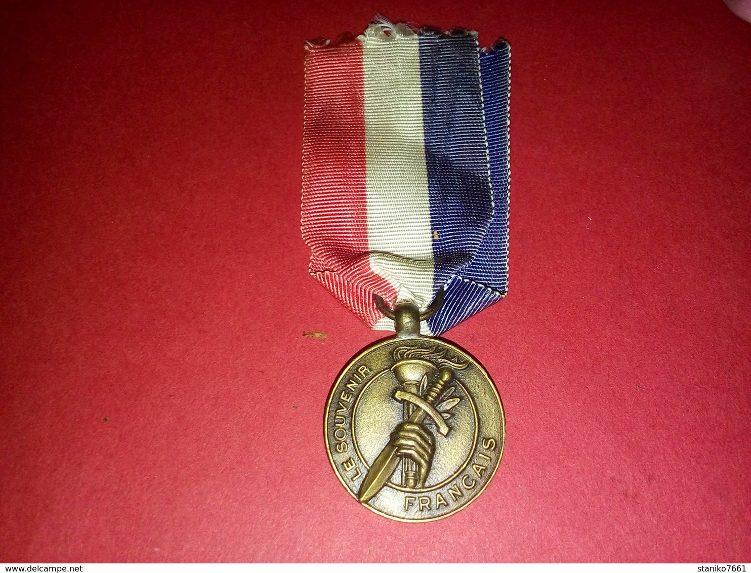 MÉDAILLE Militaire LE SOUVENIR FRANÇAIS  25 Mm 8 Gr - Altri & Non Classificati