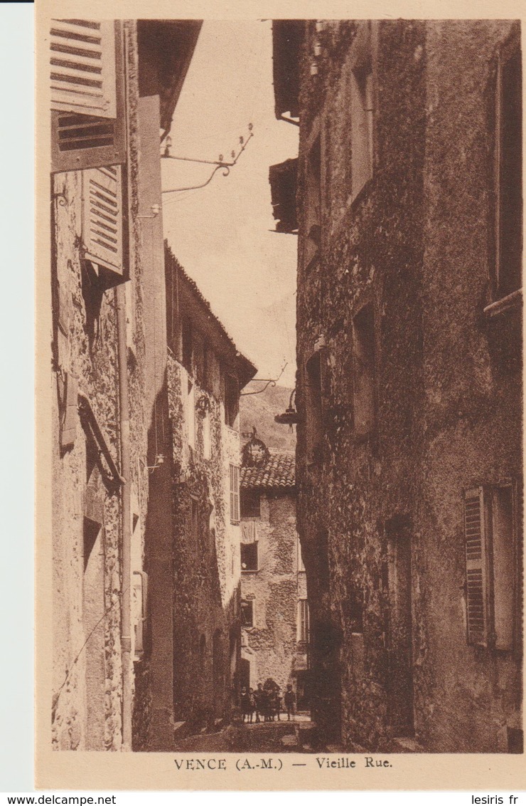 C.P. A. - VENCE - VIELLE RUE - A. F. I. - RUE DE LA PLACE VIEILLE - - Vence