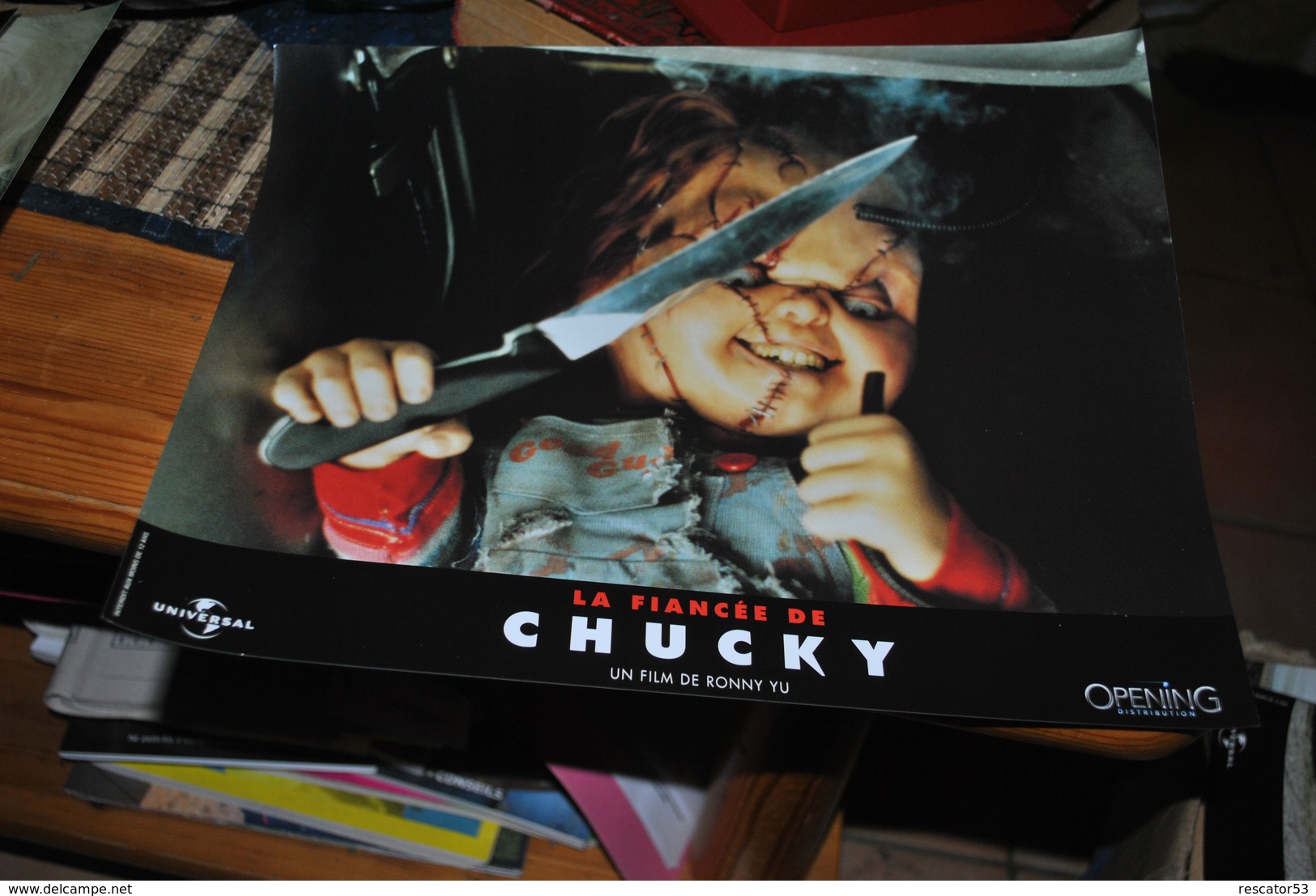 Rare Affichette Film La Fiancée De Chucky  Format 21x30 Cm - Affiches & Posters