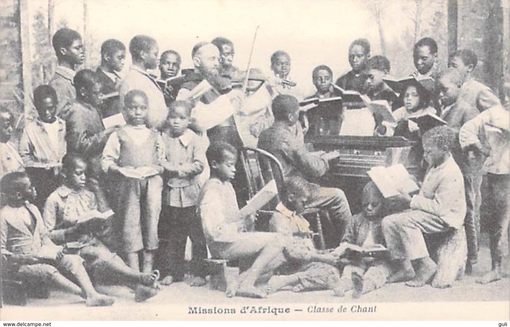 MISSIONS D'AFRIQUE Classe De Chant (musique Piano)(MISSION RELIGION)   *PRIX FIXE - Missions