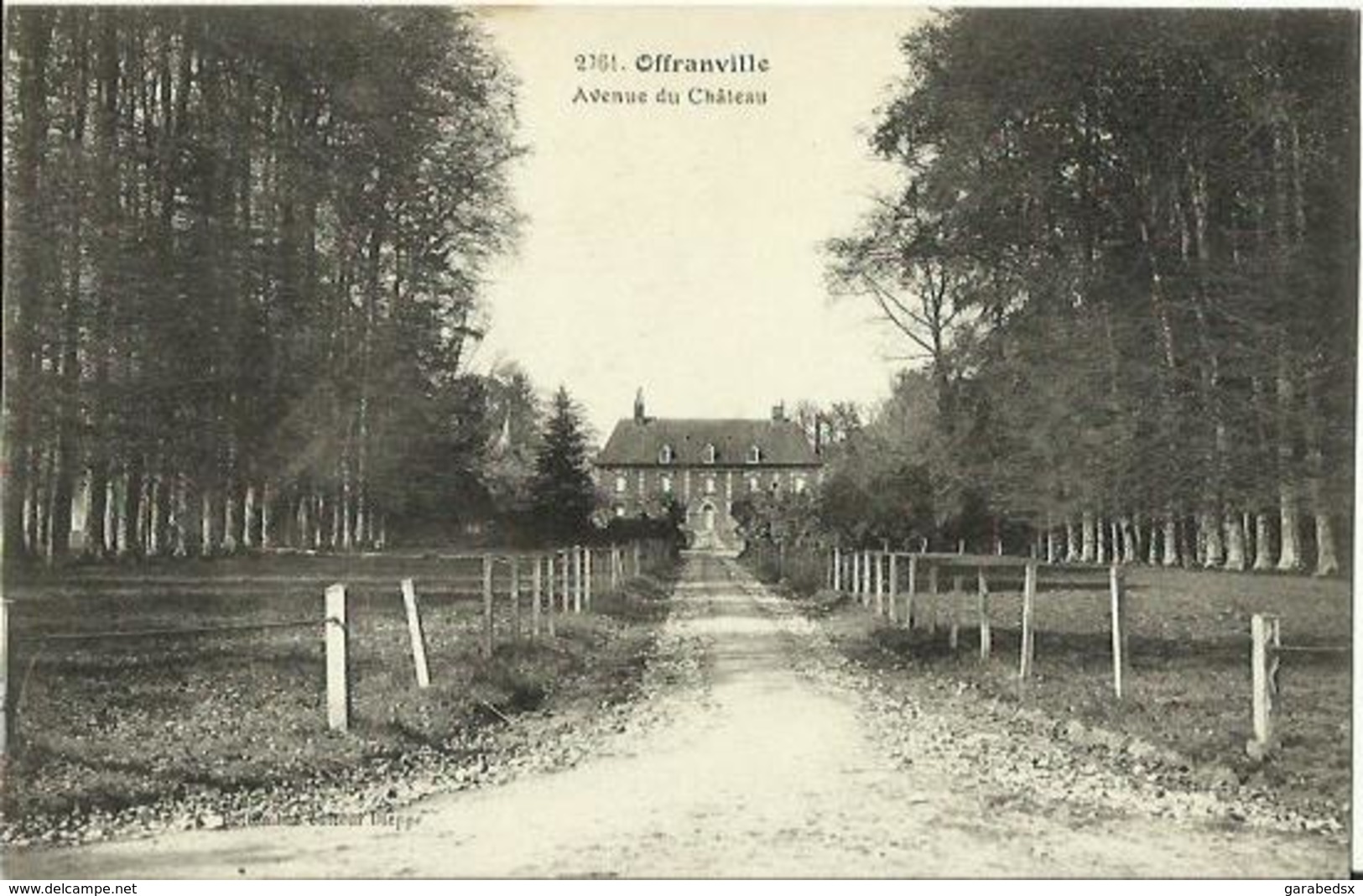 CPA De OFFRANVILLE - Avenue Du Château. - Offranville