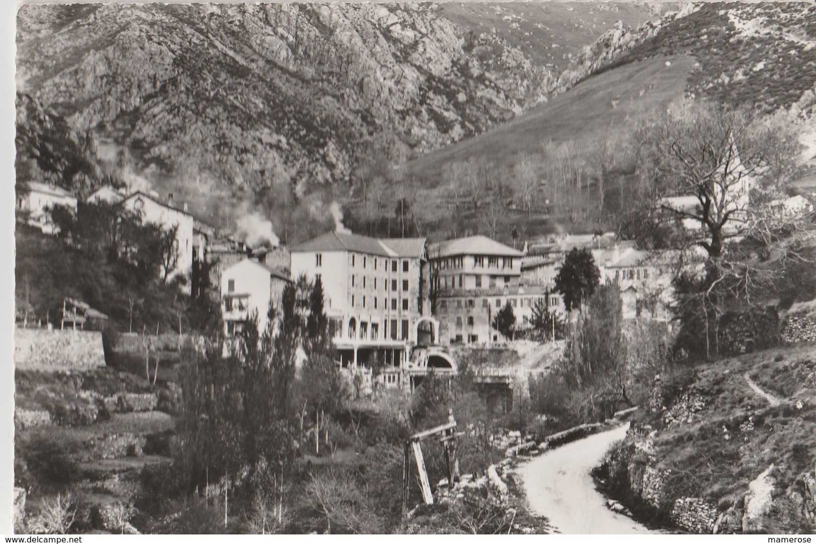 SAINT-LAURENT-LES-BAINS (07). Vue Générale - Autres & Non Classés