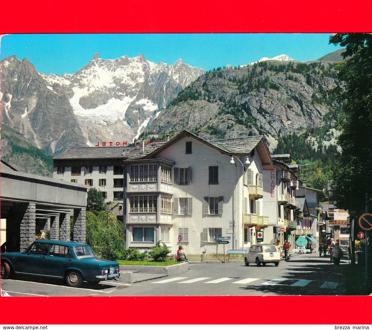 ITALIA - VAL D'AOSTA - Cartolina Viaggiata Nel 1970 - Courmayeur - Scorcio Panoramico - Altri & Non Classificati