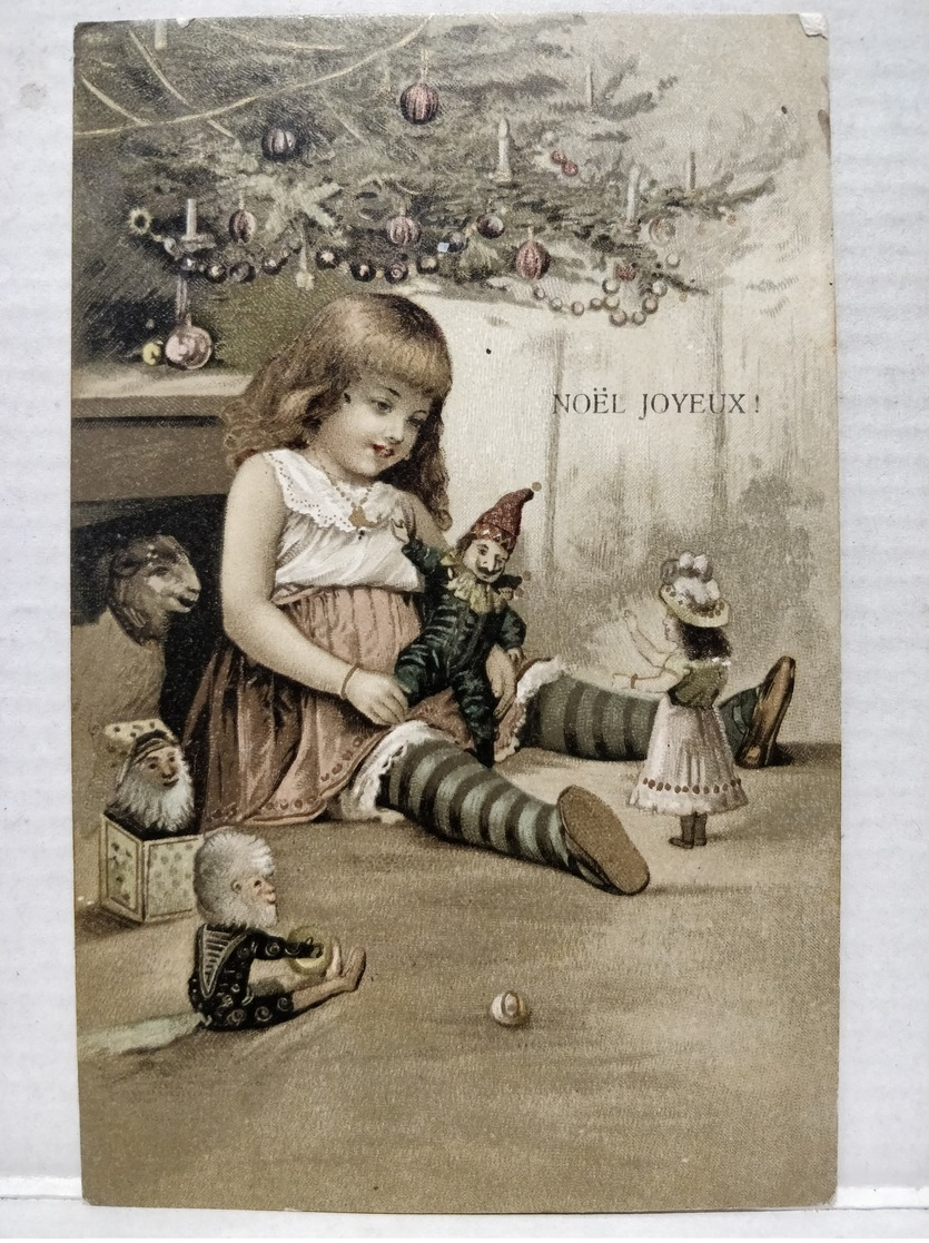 Très Belle. Noël Joyeux. Fille. Poupées. Jouets. Sapin - Autres & Non Classés