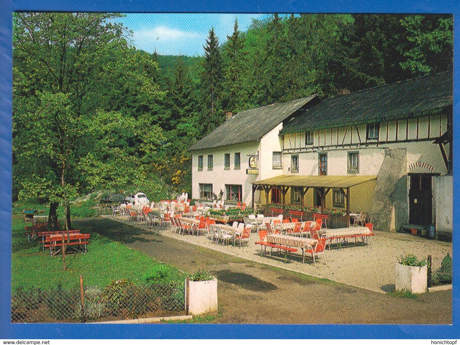 Deutschland; Strotzbüsch über Daun, Eifel; Strotzbüscher Mühle - Daun