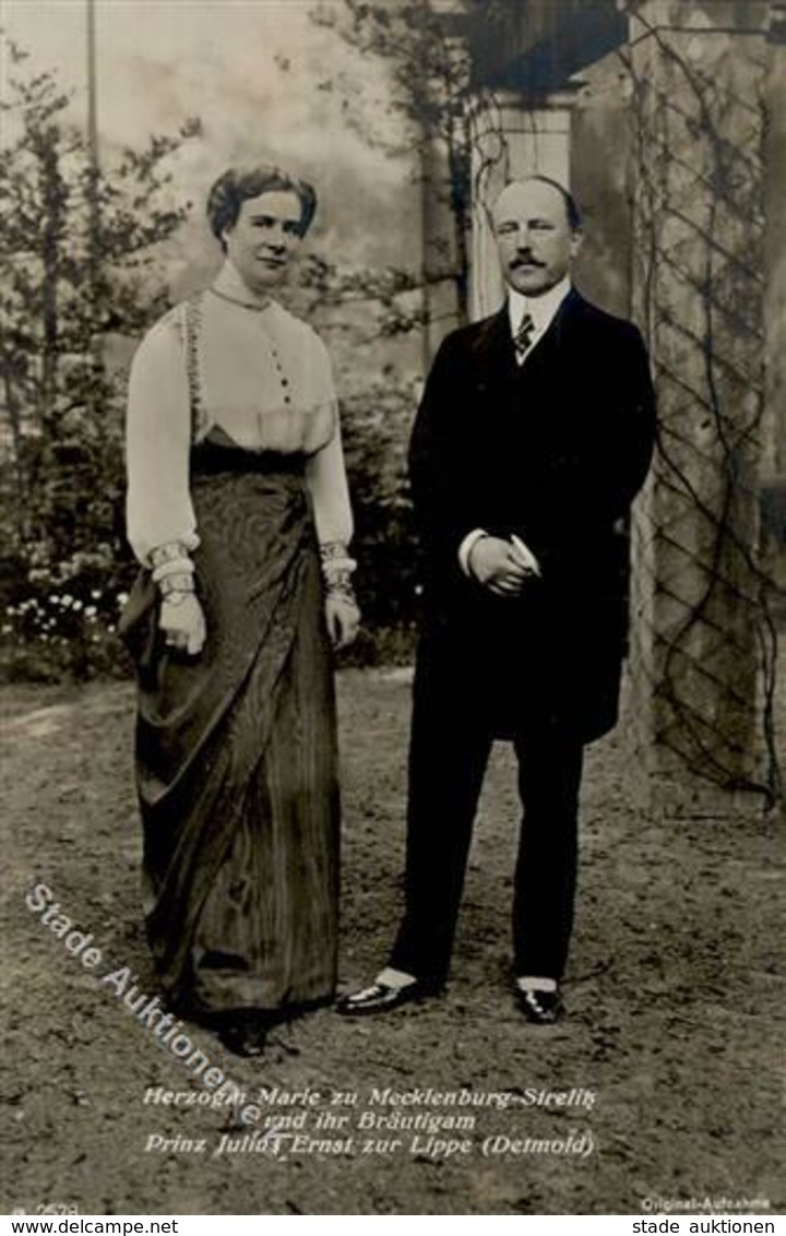 Adel Adel Lippe-Detmold Prinz Julius Ernst Herzogin Marie Zu Mecklenburg-Strelitz  Foto AK 1914 I-II - Case Reali