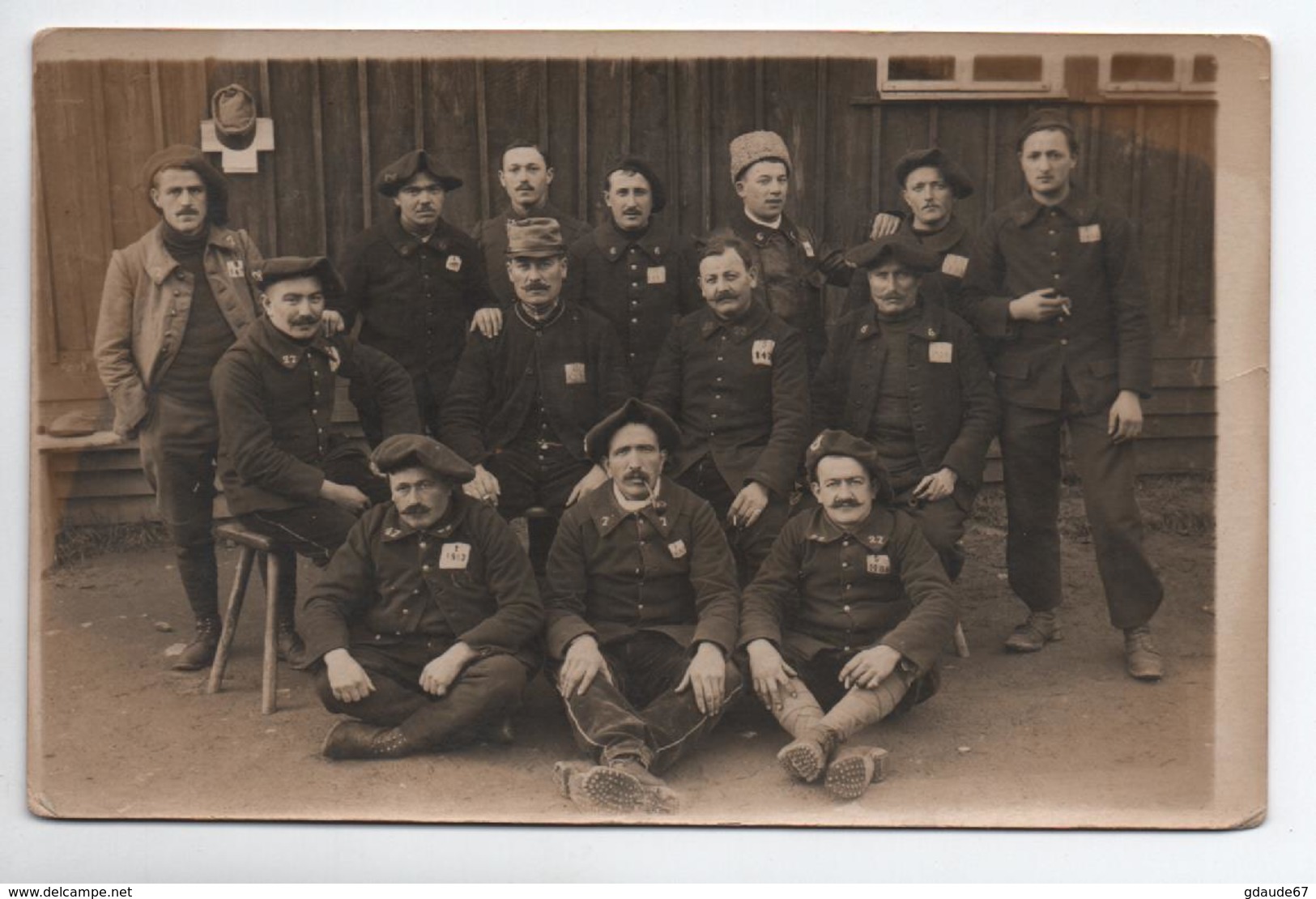 CARTE PHOTO CAMP DE PRISONNIERS DE GUERRE / KRIEGSGEFANGENENLAGER AM 20 à OHRDRUF - Autres & Non Classés