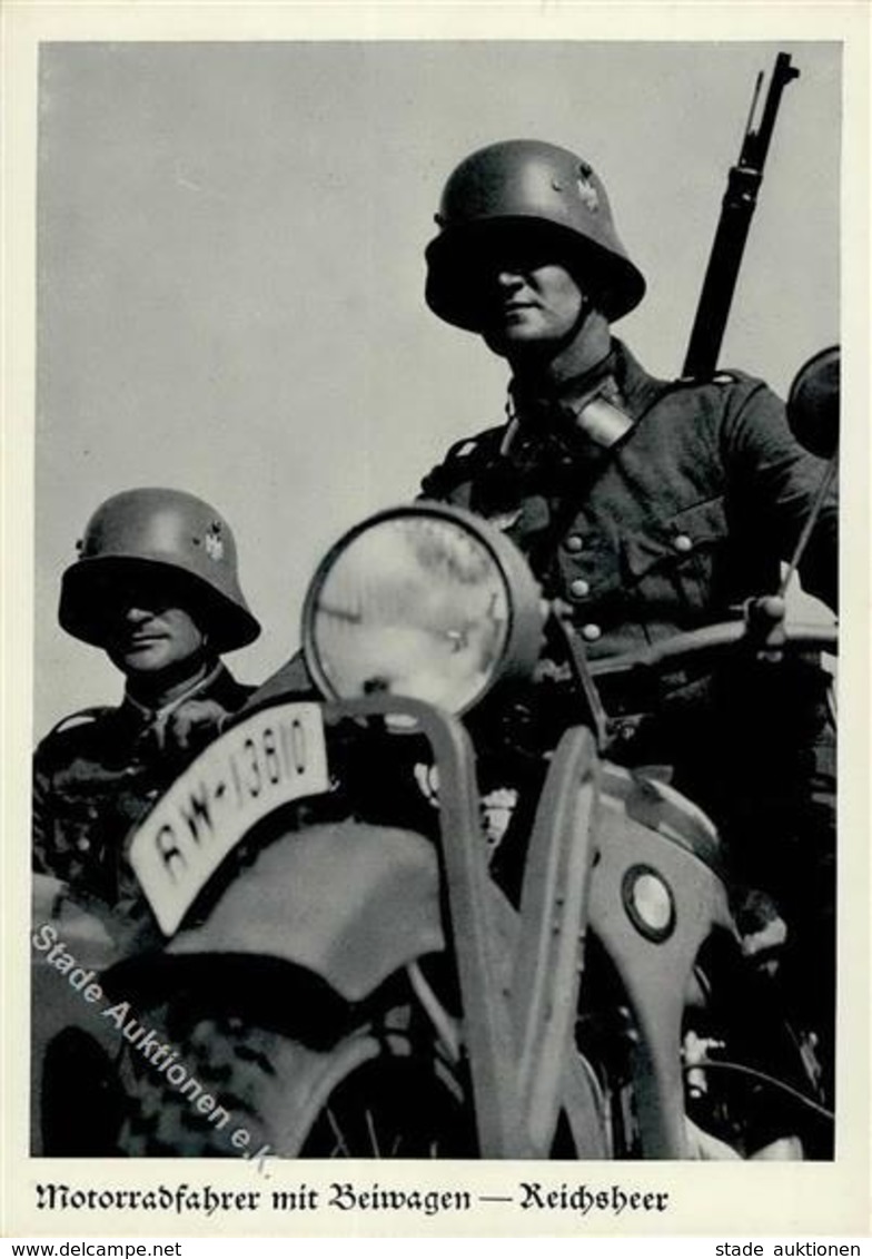 WK II Motorradfahrer Mit Beiwagen Reichsheer Foto AK I-II - Oorlog 1939-45