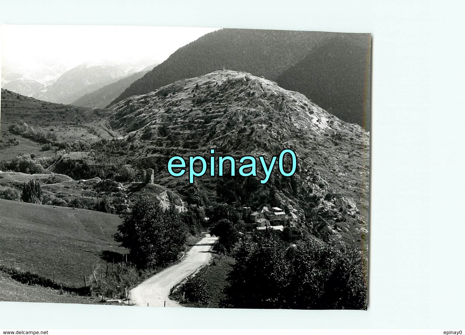 66 - LLO - Village Dans Les Gorges Du Ségre  - PHOTOGRAPHE ROBERT PETIT - ATLAS-PHOTO - Sonstige & Ohne Zuordnung