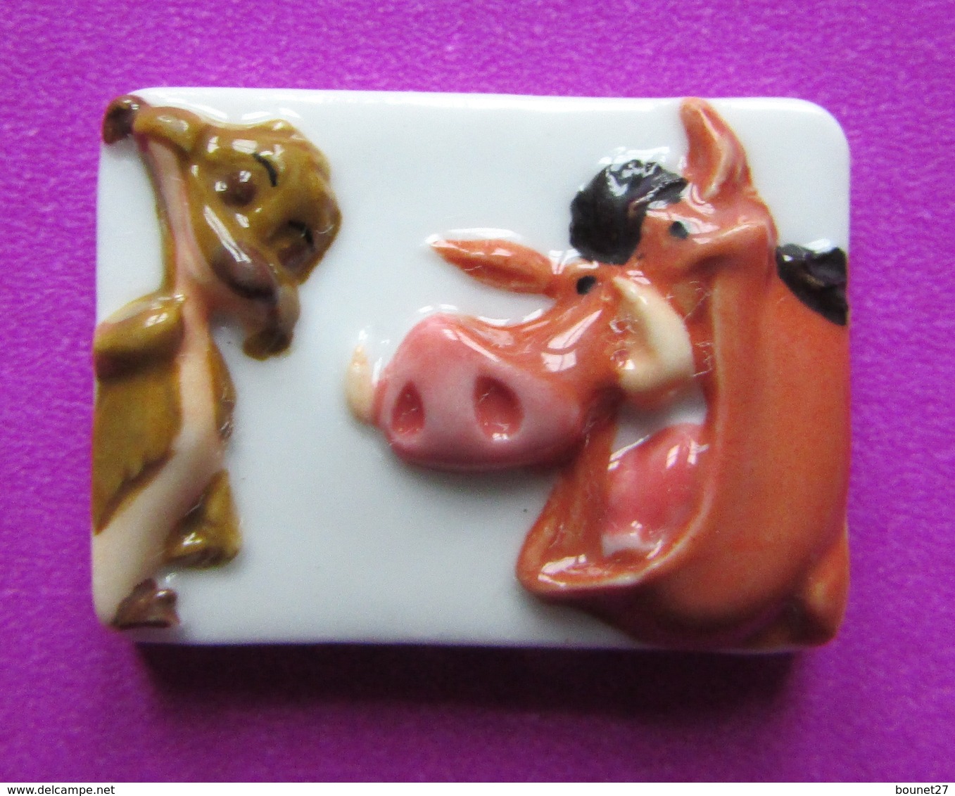 Feve Plate DISNEY Brillante " TIMON Et PUMBA " Le Roi Lion - Disney