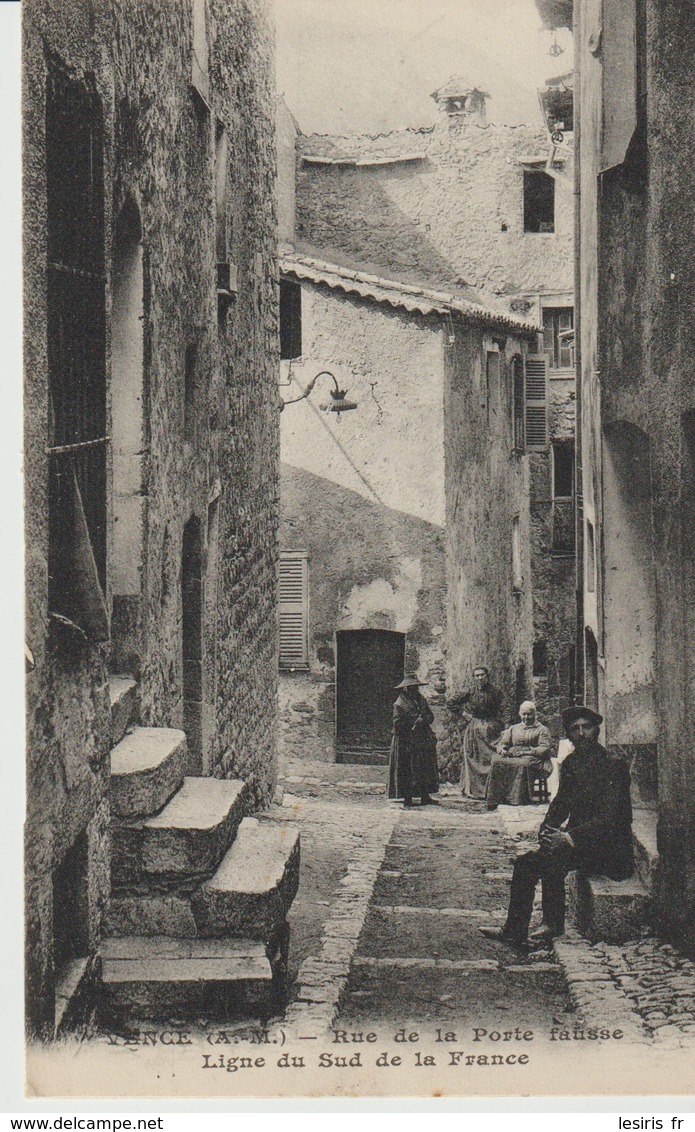 C. P. A. - VENCE - RUE DE LA PORTE FAUSSE - ANIMÉE - - Vence