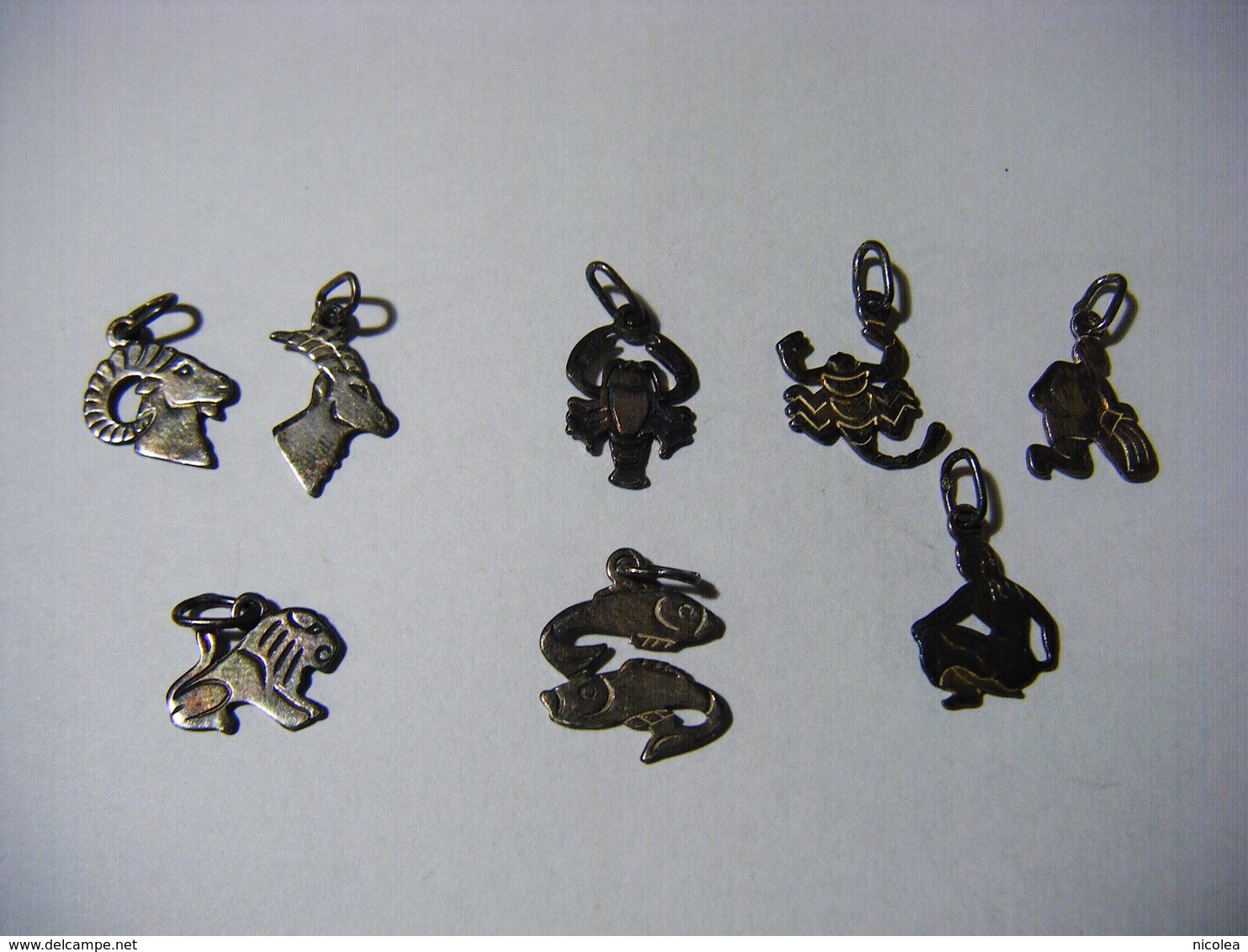 Pendentif Signes Du Zodiaque Argent Massif : Belier X 2 - Scorpion X 2 - Verseau - Lion -Poissons -Vierge . - Pendentifs