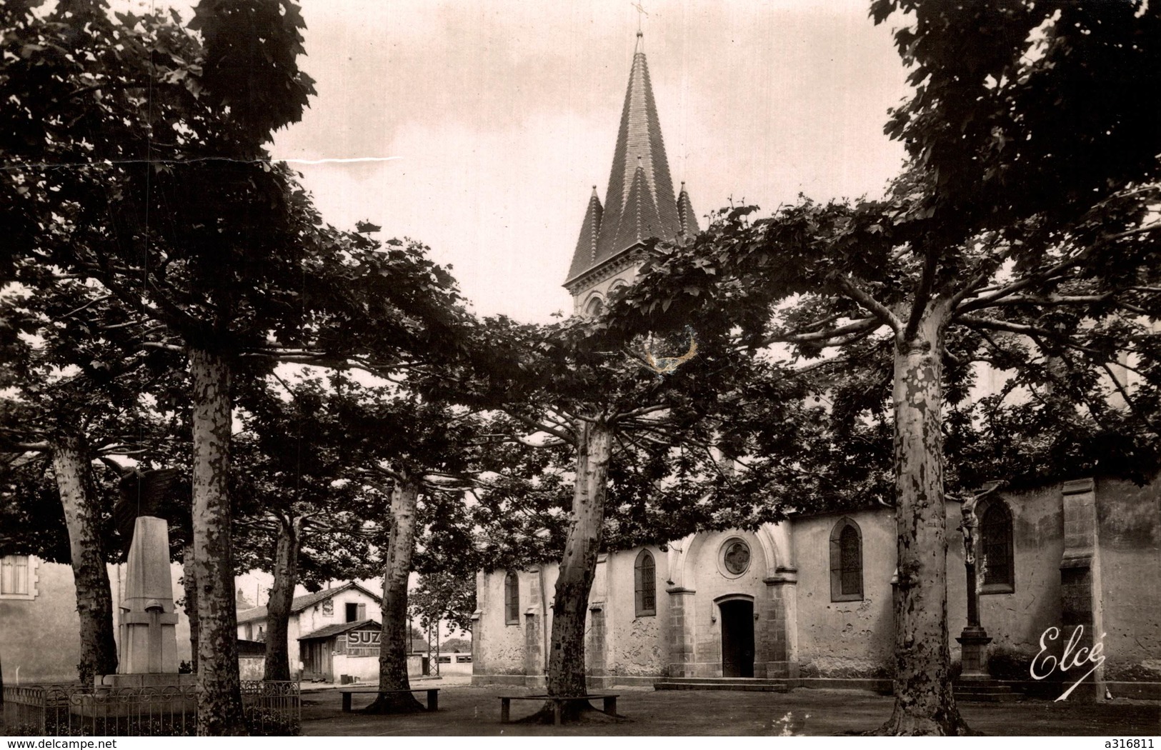 ST VINCENT DE TYROSSE L EGLISE ET LE MONUMENT AUX MORTS - Saint Vincent De Tyrosse