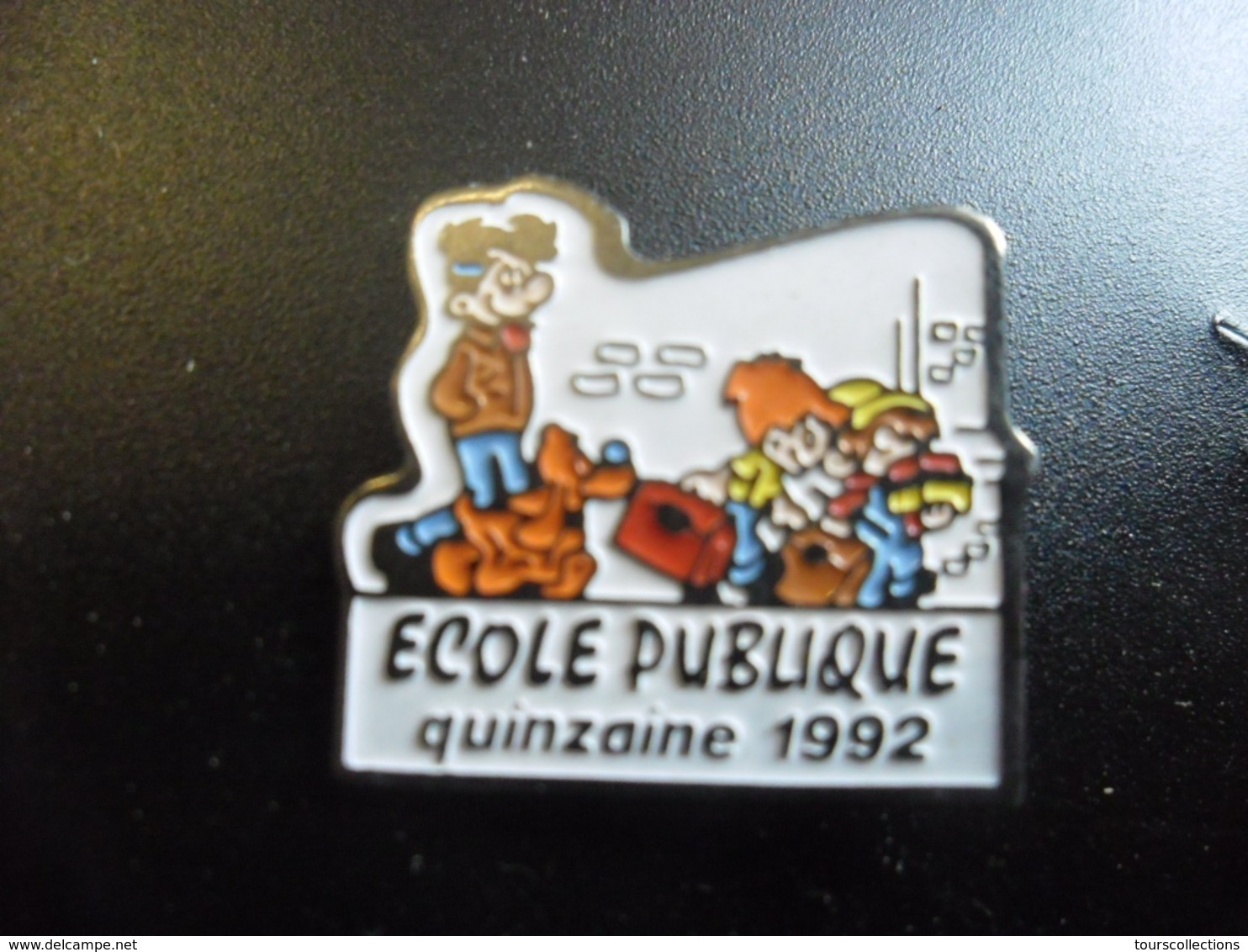 PIN'S BOULE ET BILL - B.D - Ecole Publique 1992 (ROBA 1991) @ 21 Mm X 19 Mm - BD