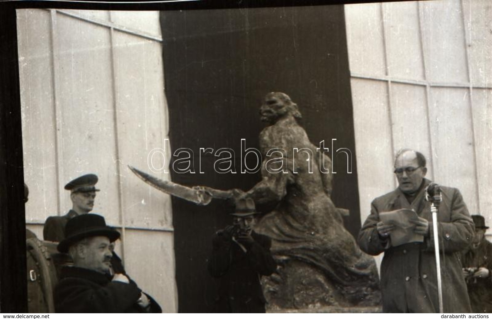 Cca 1950-es, 1960-as évekből 21 Db Vintage Fotó Tiszavölgyi József (1909-?) Budapesti Fotóriporter Hagyatékából + Hozzáa - Andere & Zonder Classificatie