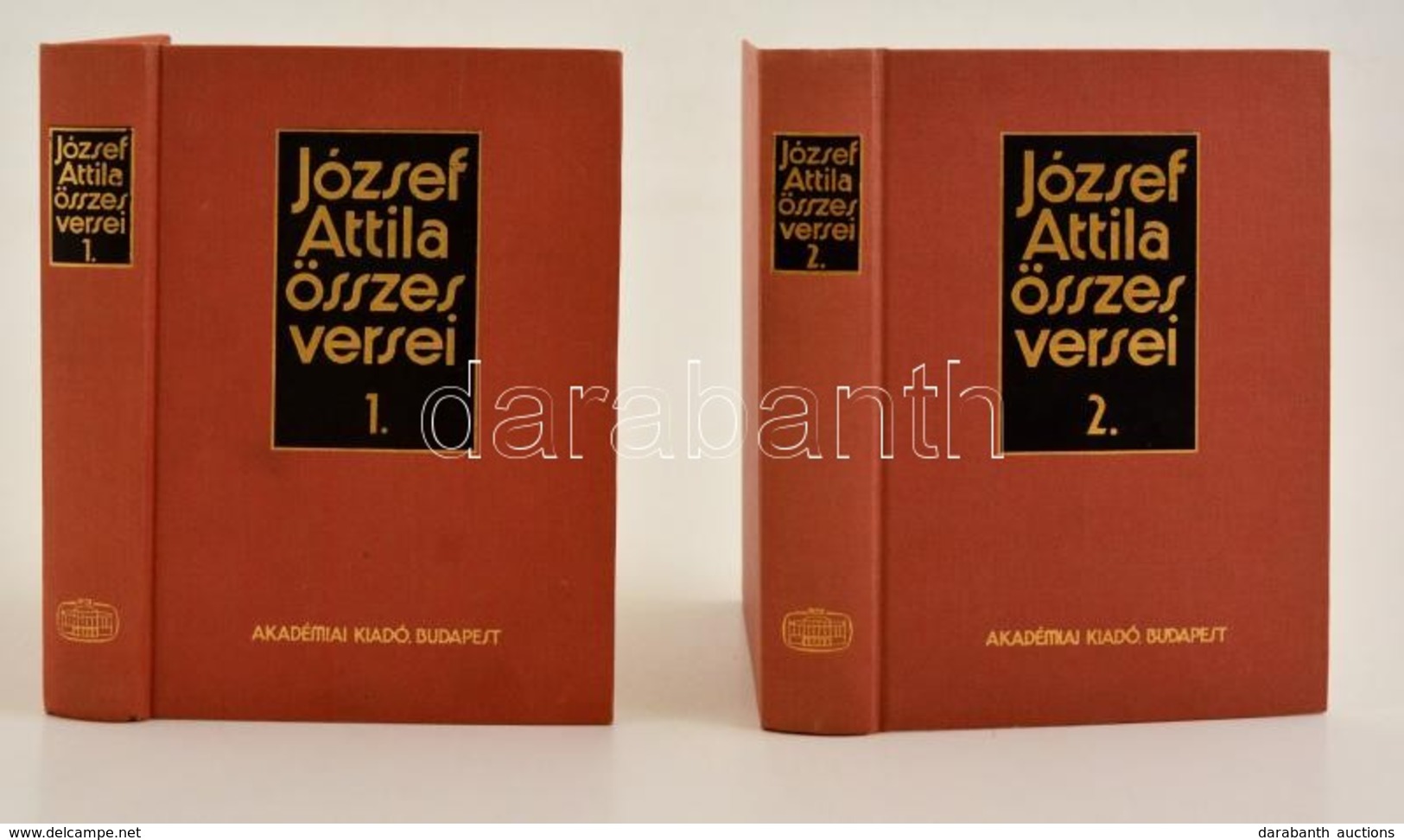 József Attila összes Versei 1-2.Kritikai Kiadás. Közzéteszi Stoll Béla. Bp., 1984. Akadémiai Kiadó. Aranyozott Egészvász - Zonder Classificatie