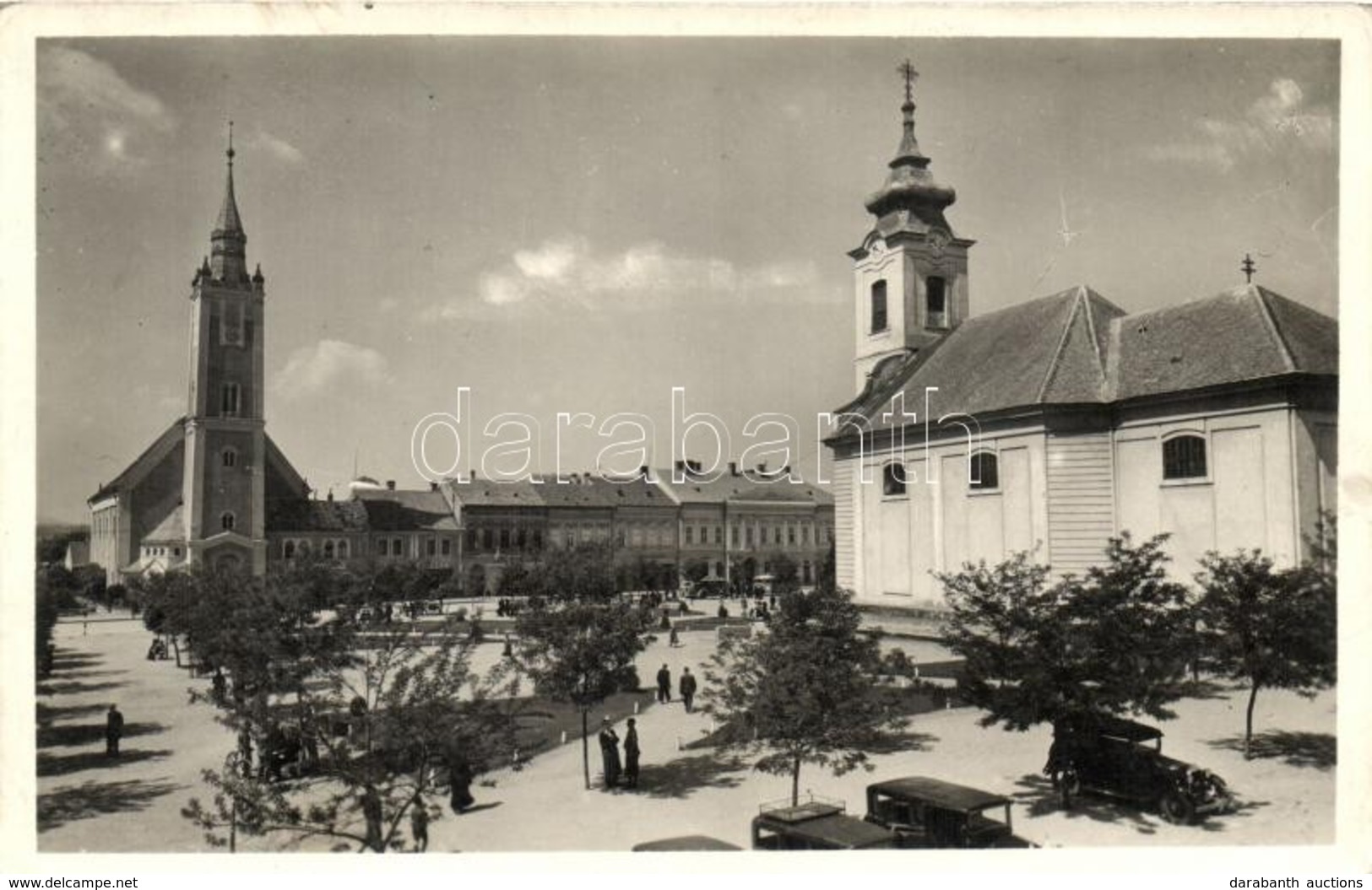 ** T2 Rimaszombat, Rimavska Sobota; Horthy Miklós Tér, Templom, Automobil / Square, Church, Automobile - Unclassified