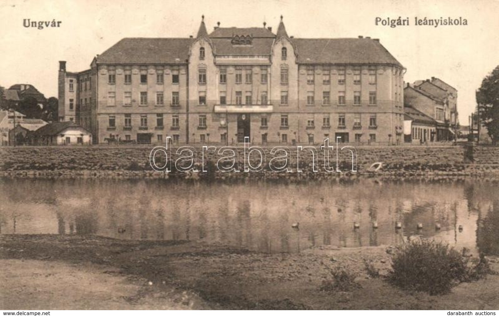 T2 Ungvár, Uzshorod, Uzhorod; Polgári Leány Iskola / Girls School - Zonder Classificatie