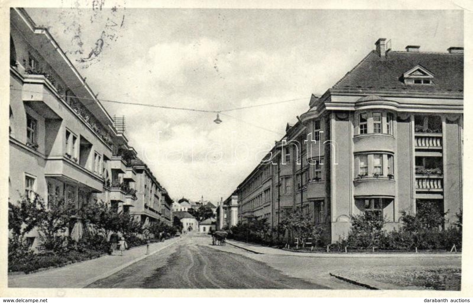 T2/T3 1938 Ungvár, Uzshorod, Uzhorod; Utcakép / Street View + 1938 Ungvár Visszatért So. Stpl. (EK) - Zonder Classificatie