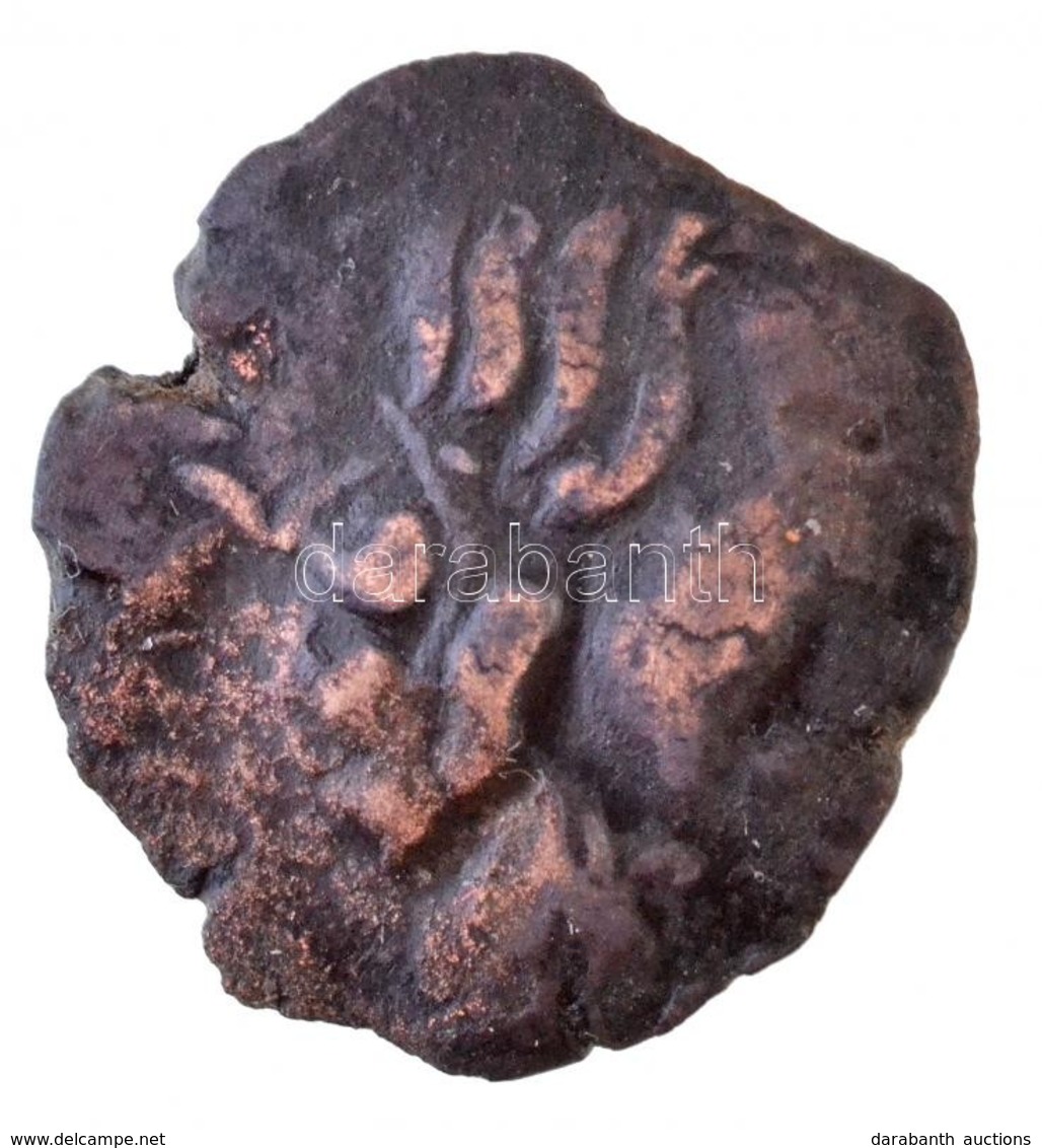 Boszporosz Kr. E. ~IV-III. Század Brozpénz (4,46g) T:3
Bosporos ~4th-3rd Century BC Bronze Coin (4,46g) C:F - Zonder Classificatie