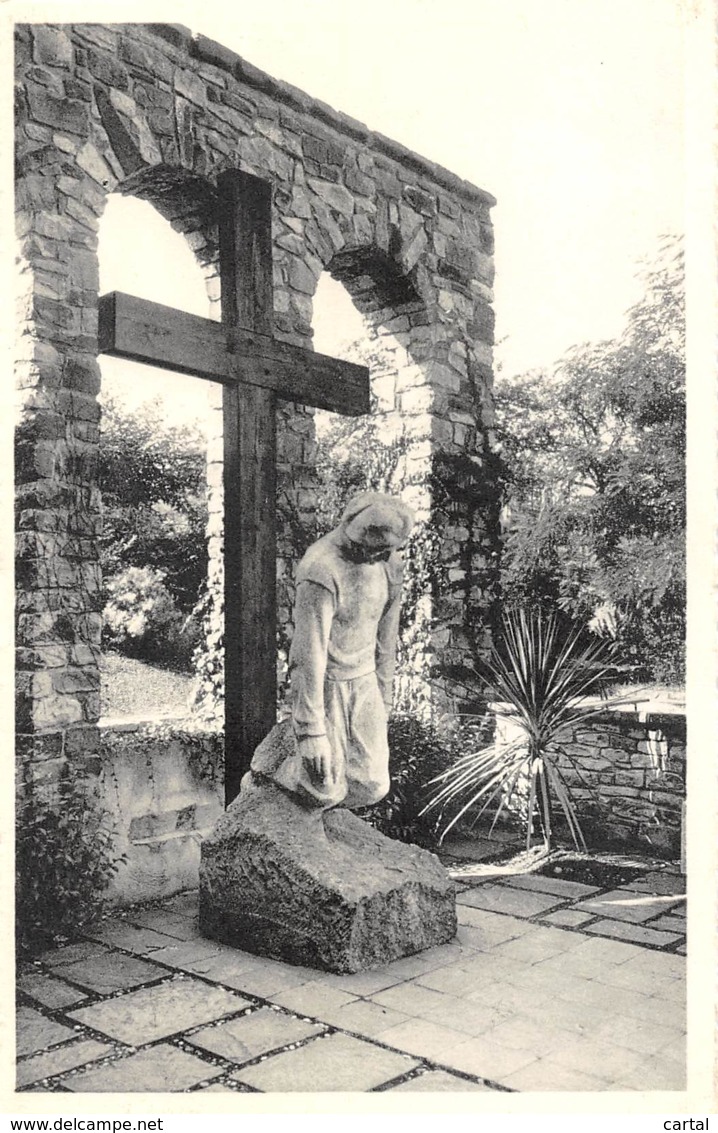 BANDE - Monument Aux 34 Victimes Abattues La Veille De Noël 1944 - Nassogne